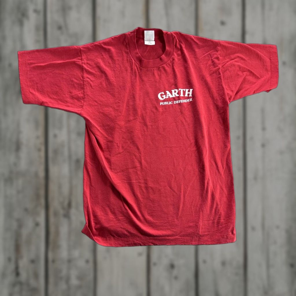 Fruit Of The Loom Garth Public Defender Shirt Mens Large Red Graphic Print Tee Size US L / EU 52-54 / 3 - 1 Thumbnail