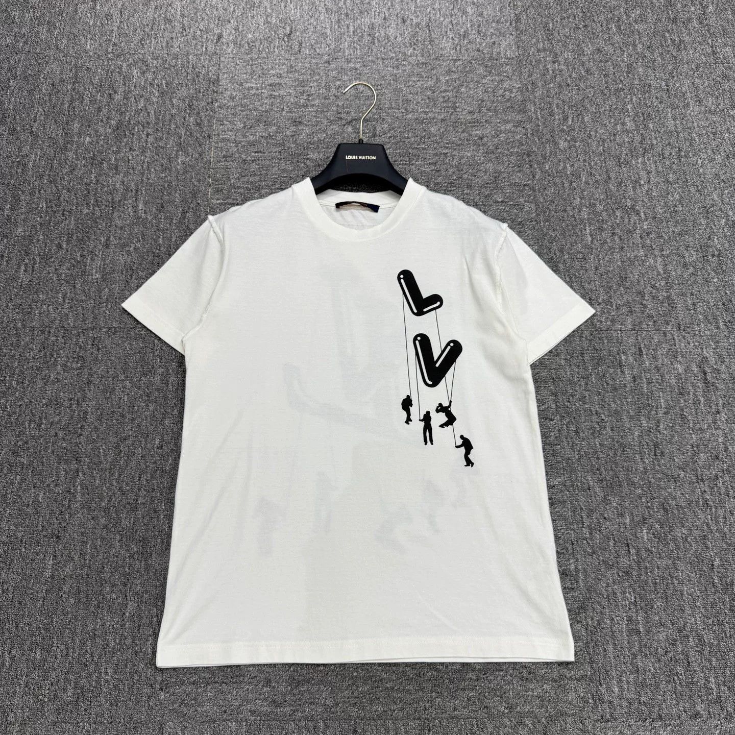 Louis Vuitton Louis Vuitton Paratrooper Short Sleeve Tee Size US S / EU 44-46 / 1 - 1 Thumbnail