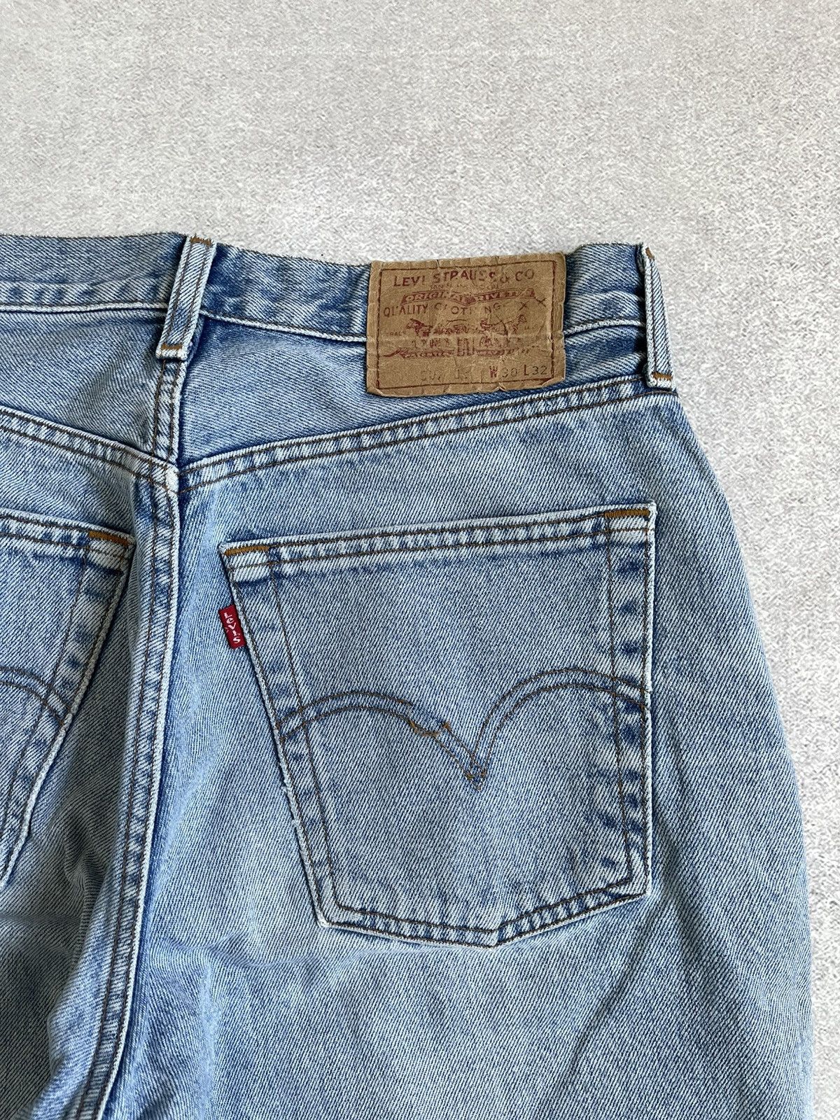 Levi's Vintage Levis 507 Classic Straight Light Blue Washed Jeans Size US 30 / EU 46 - 15 Thumbnail