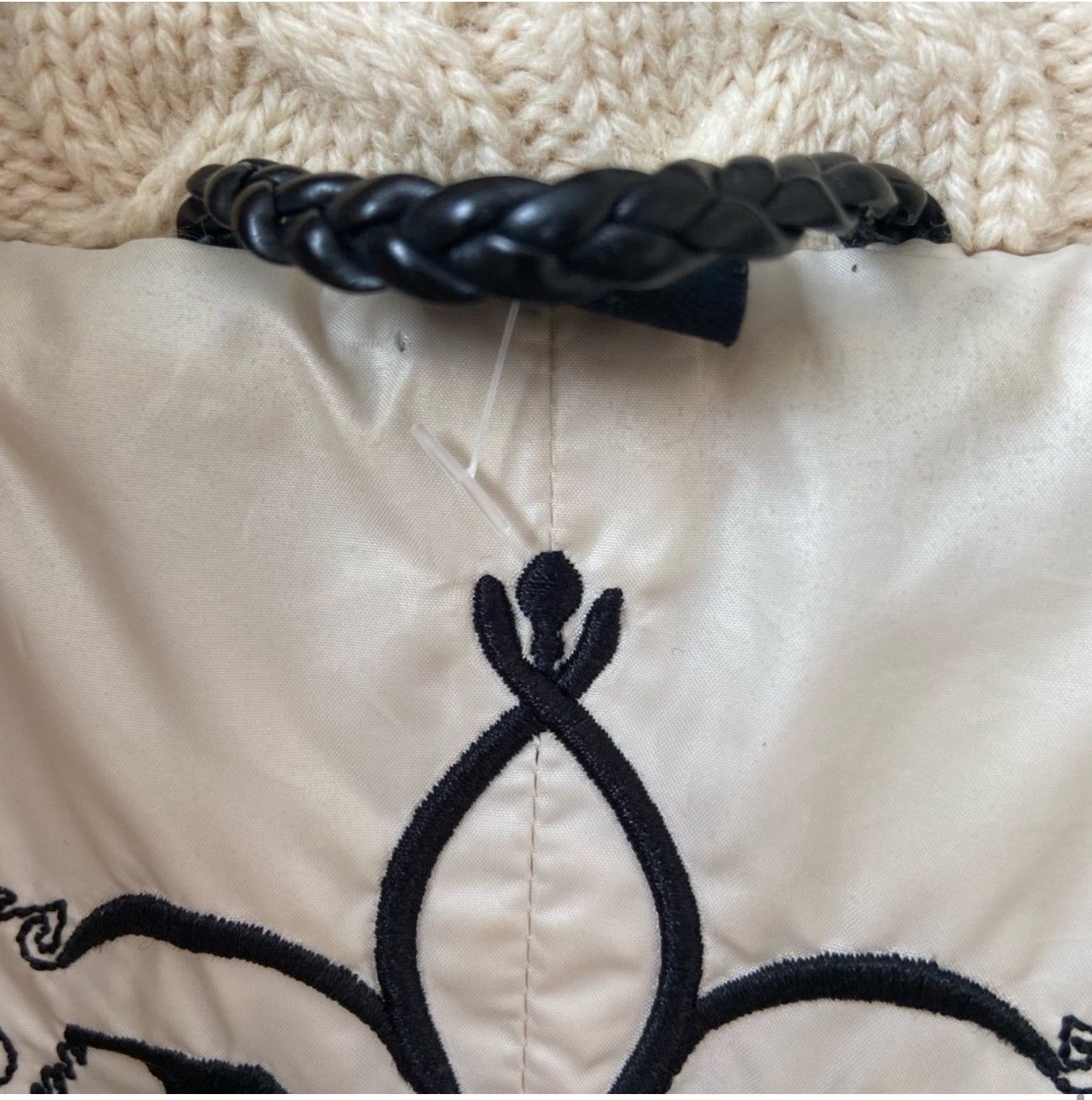 Mackage MACKAGE puffer jacket Xs luxury jacket w cable knit sweater Size XS / US 0-2 / IT 36-38 - 8 Thumbnail