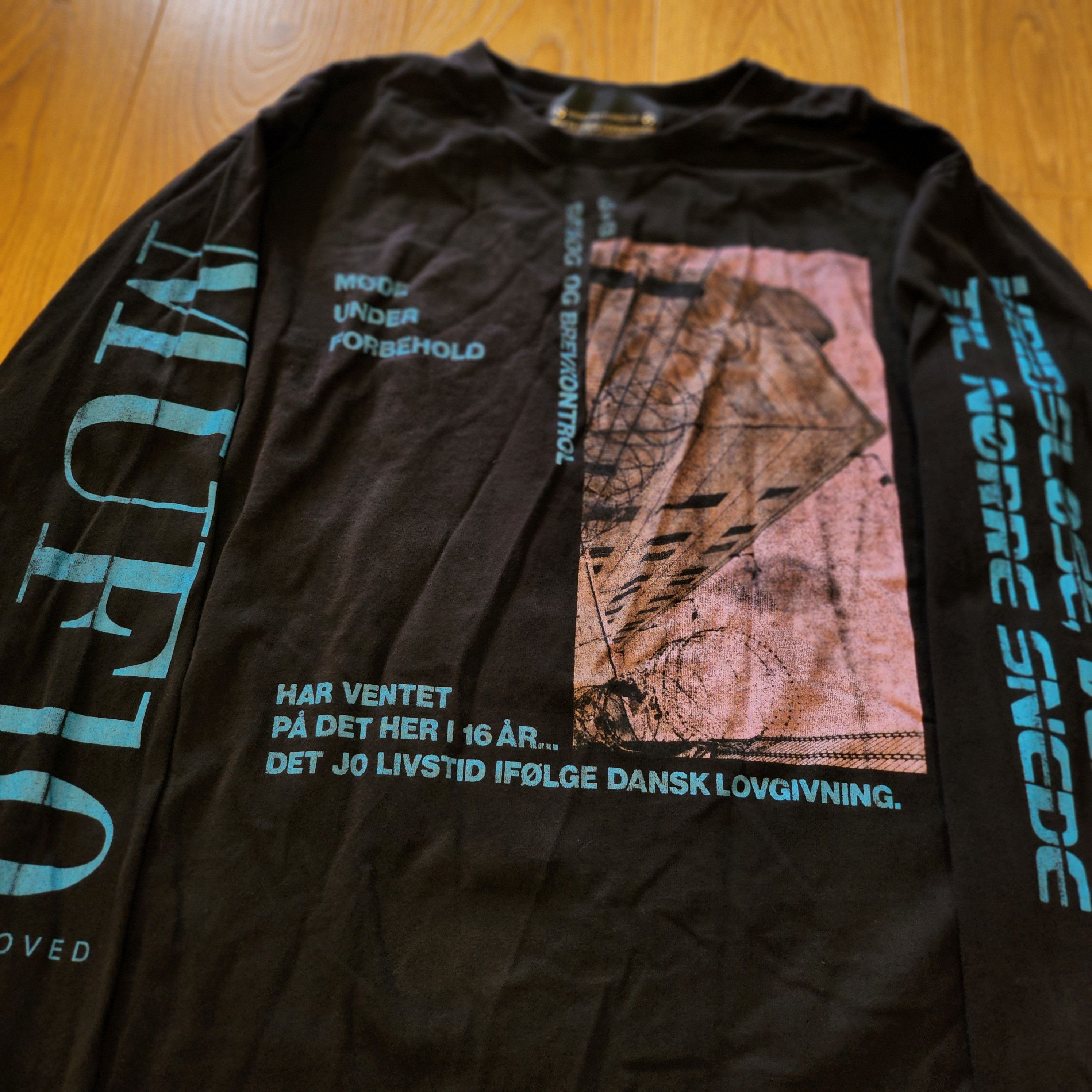 Designer MUF10 rare Longsleeve Size US L / EU 52-54 / 3 - 2 Thumbnail