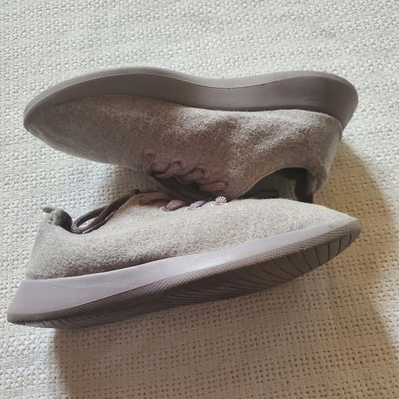 Allbirds Allbirds Wool Runner Soft Gray Sz. 7 Shoes Size US 7 / IT 37 - 3 Thumbnail