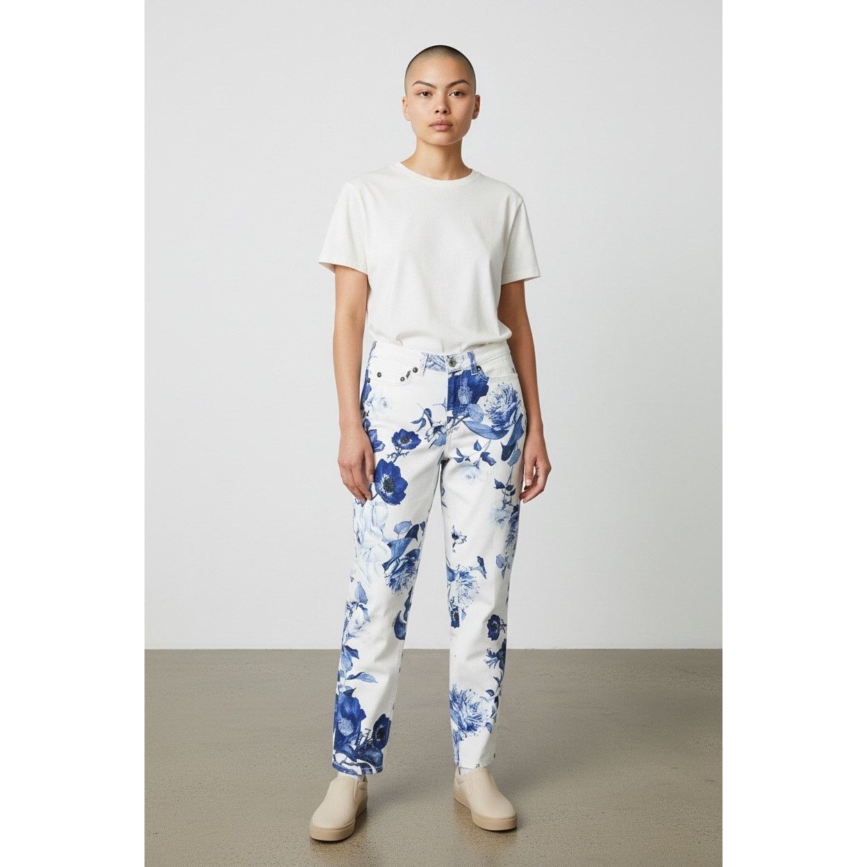Roberto Cavalli Roberto Cavalli Floral Print Jeans size 38IT/2-4 US Size 27" / US 4 / IT 40 - 2 Thumbnail