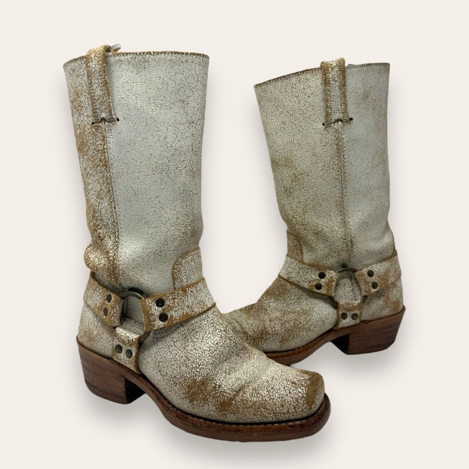 Frye Harness 12R Leather Belted Western Moto Crackle White 7 Shoes, Women's