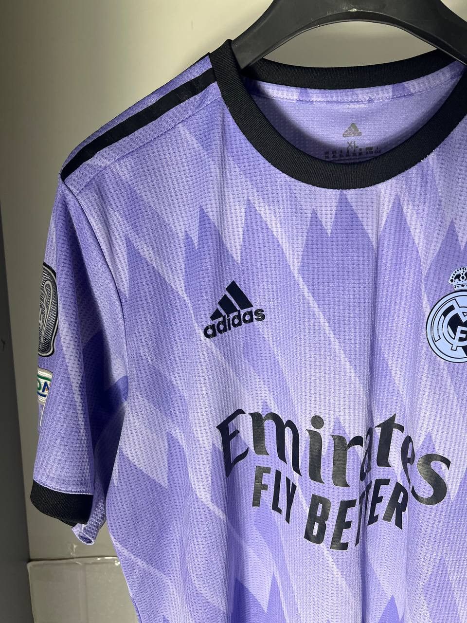 Vintage VERY RARE ADIDAS REAL MADRID SPAIN SOCCER JERSEY RETRO Y2K Size US XL / EU 56 / 4 - 5 Thumbnail
