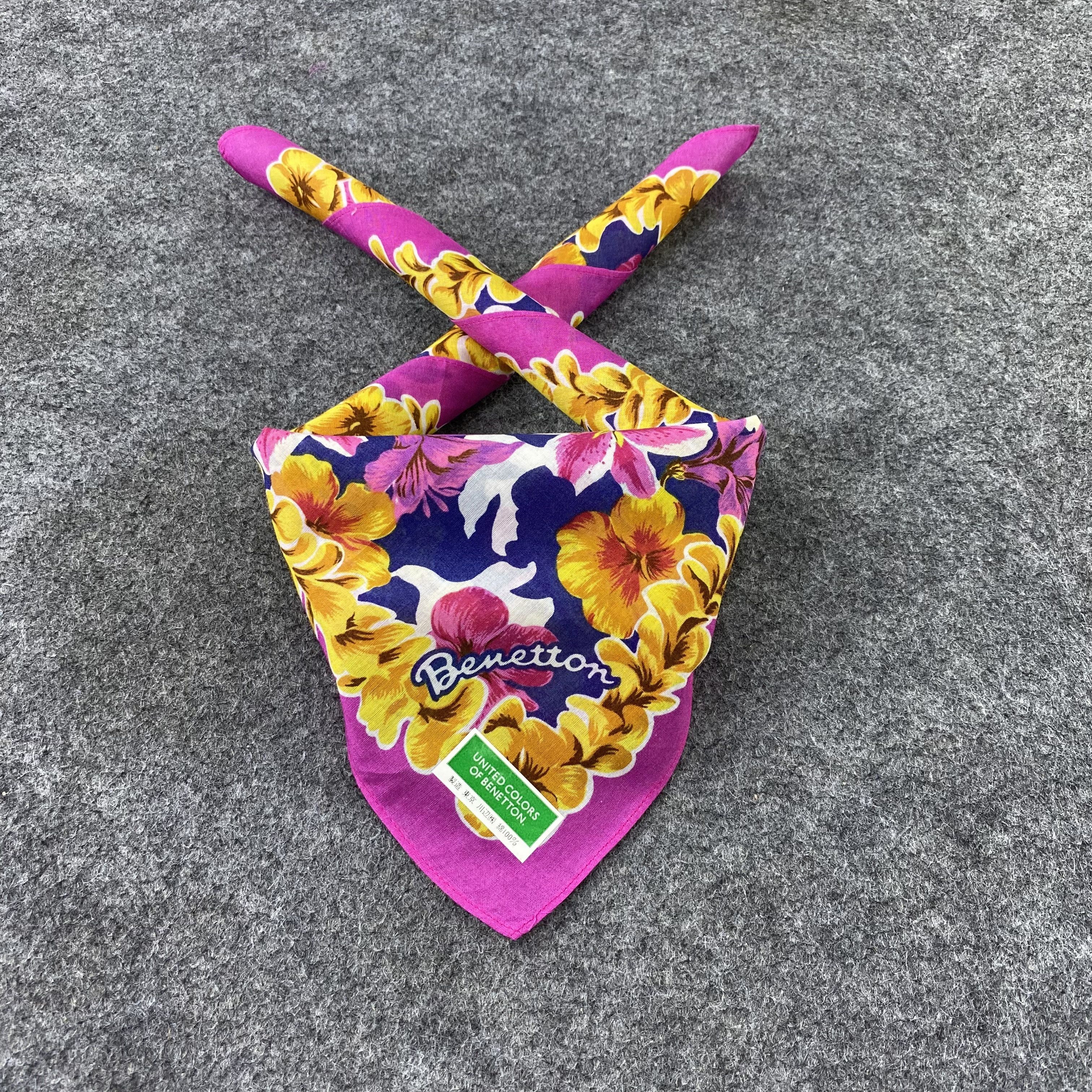United Colors Of Benetton Benetton Handkerchief / Bandana / Neckerchief-B1336 Size ONE SIZE - 2 Thumbnail