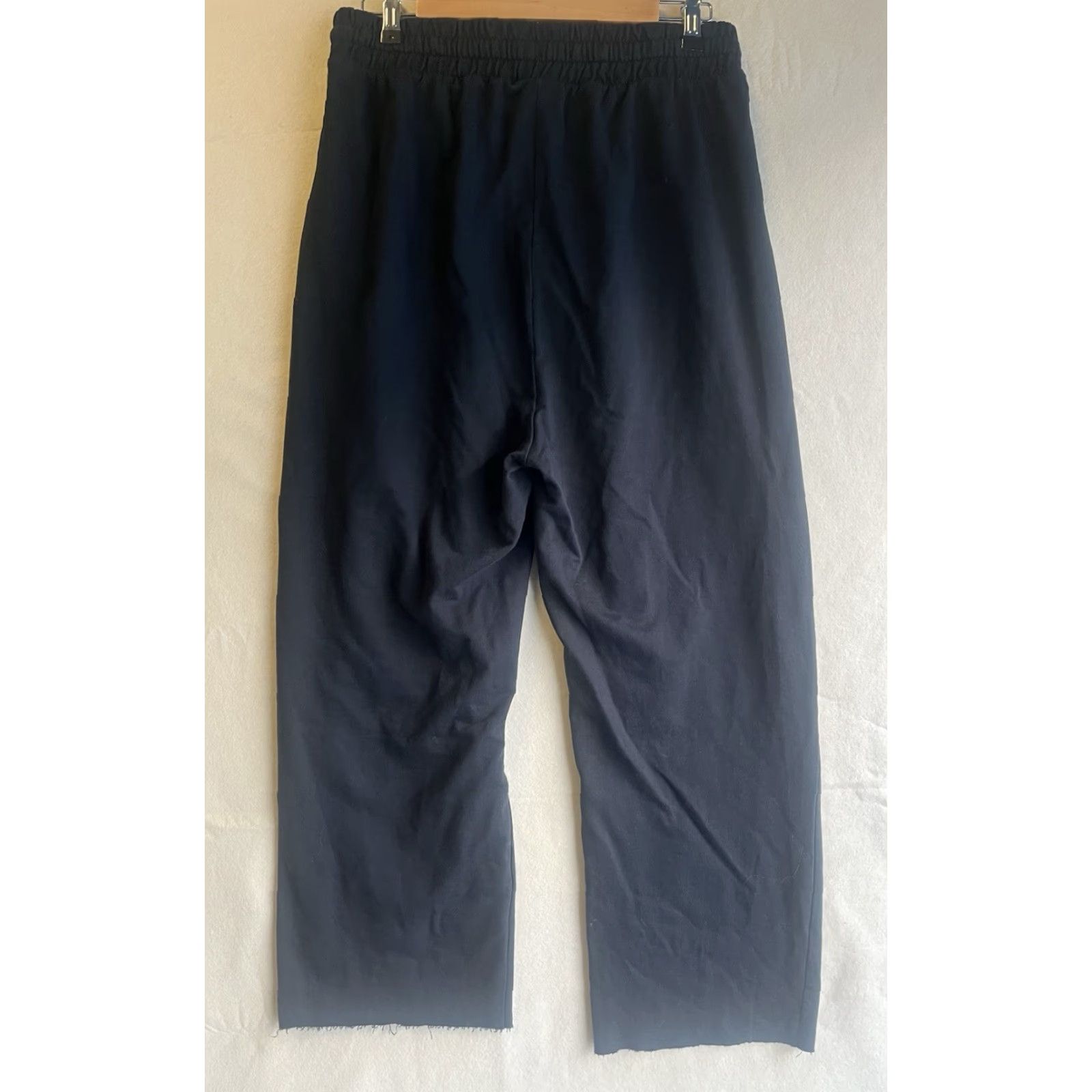 Gymshark Gymshark Training Fleece Jogger Womens XL Black Athletic Gym Sweatpants Elastic Waist Yoga Cross Training Gym & Training Size 40" / US 18 - 2 Thumbnail