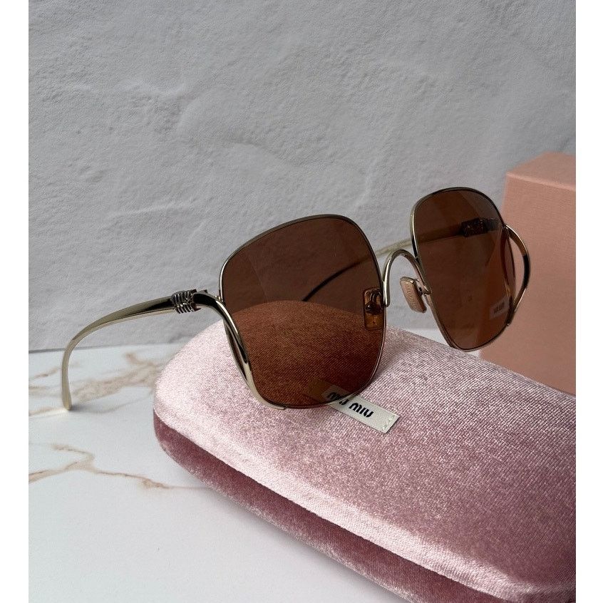 Miu Miu NEW Miu Miu MU A57S Oversized Sunglasses in Gold Brown $637 Size ONE SIZE - 1 Thumbnail