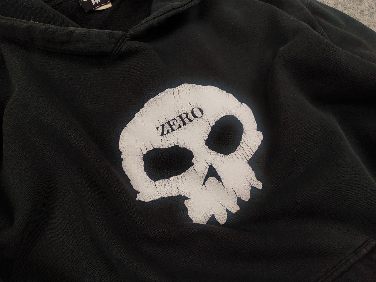 Vintage Vintage 90's Zero Logo skateboards Distressed Faded Hoodie Size US XS / EU 42 / 0 - 8 Thumbnail