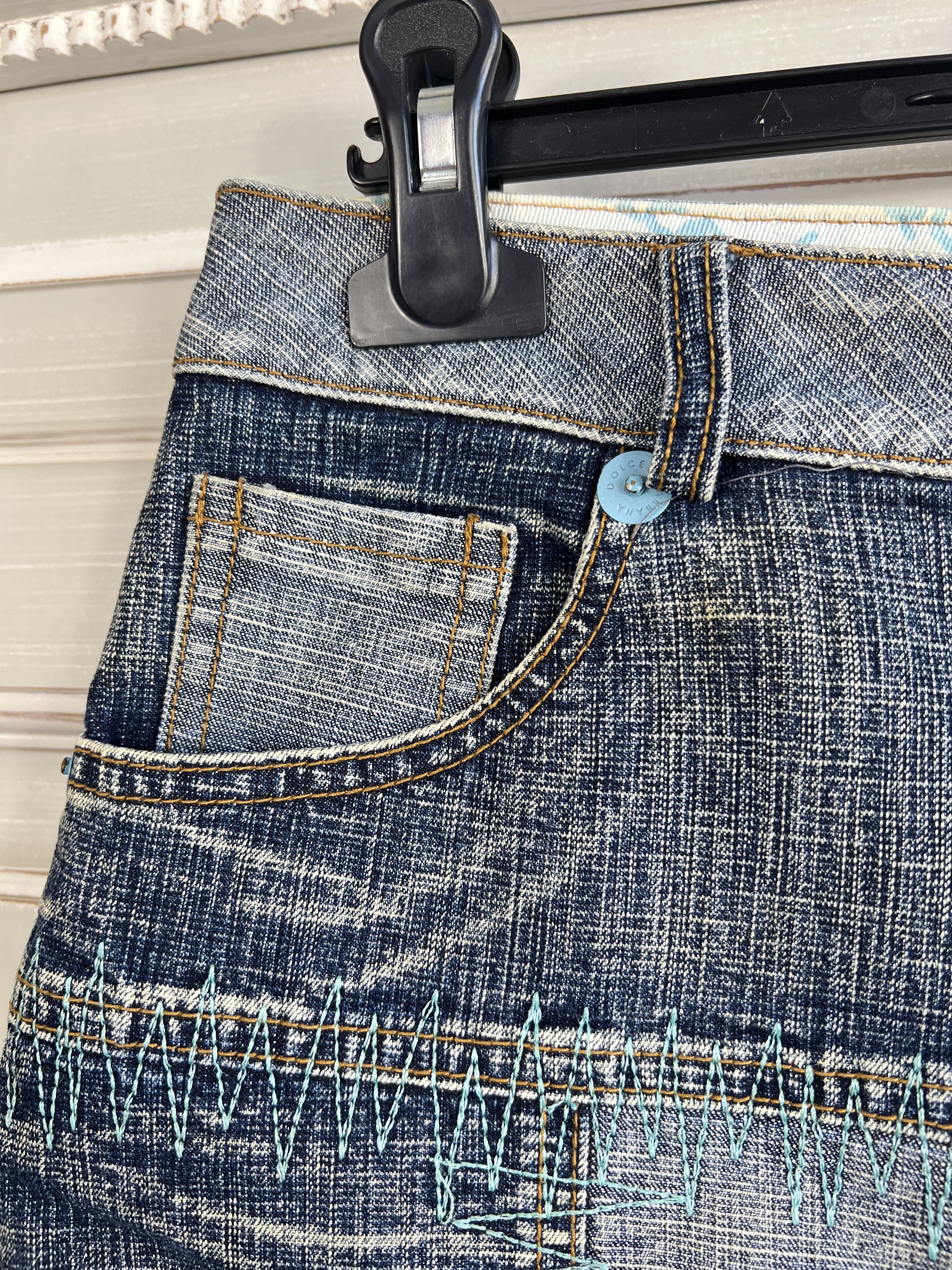 Dolce & Gabbana RARE DOLCE GABBANA LOGO DENIM DISTRESSED Y2K SKIRT Size 32" / US 10 / IT 46 - 13 Thumbnail