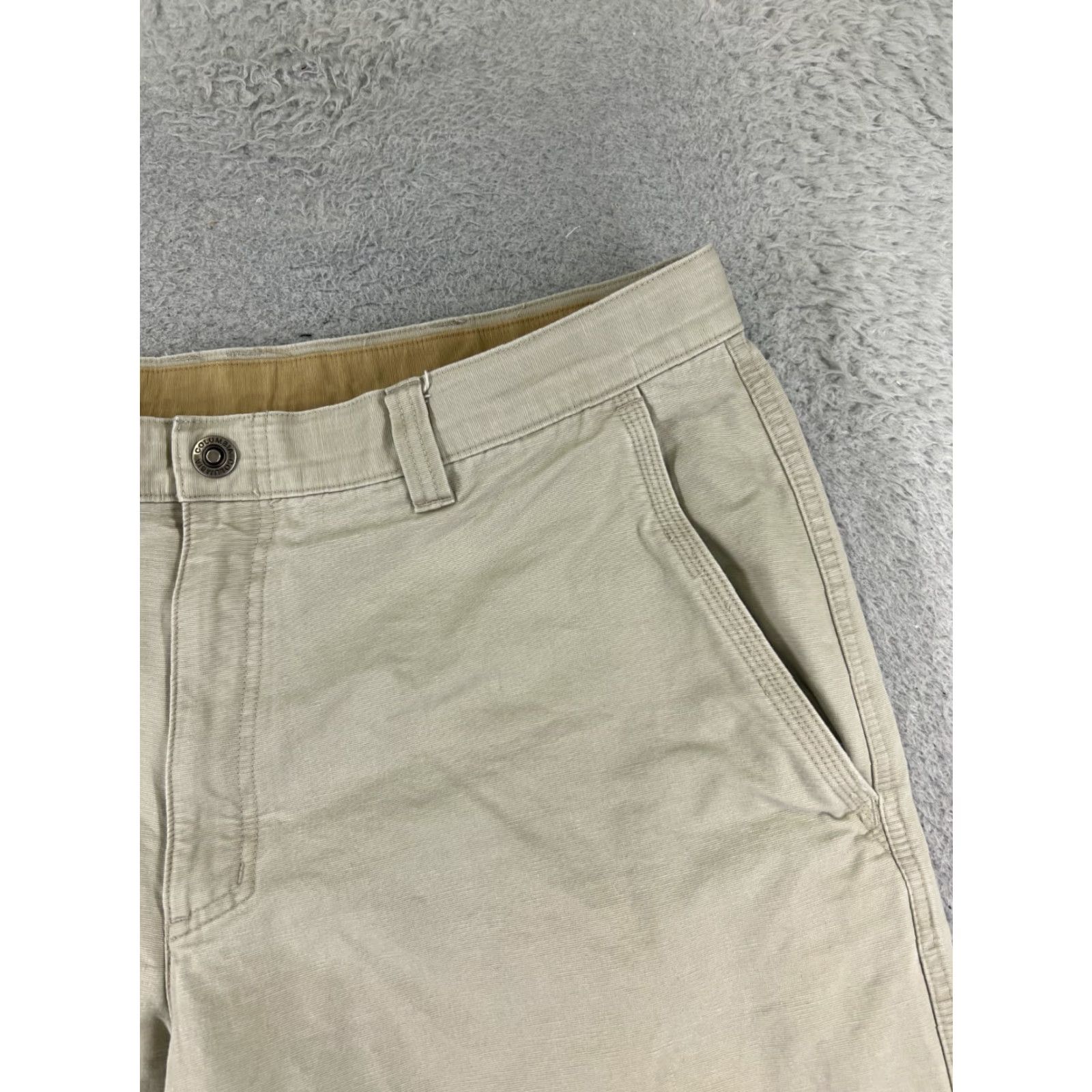 Vintage Columbia Men Cargo Shorts 38 Beige Cotton Twill Hiking Camping Fishing 38x11 Casual Size US 38 / EU 54 - 5 Thumbnail