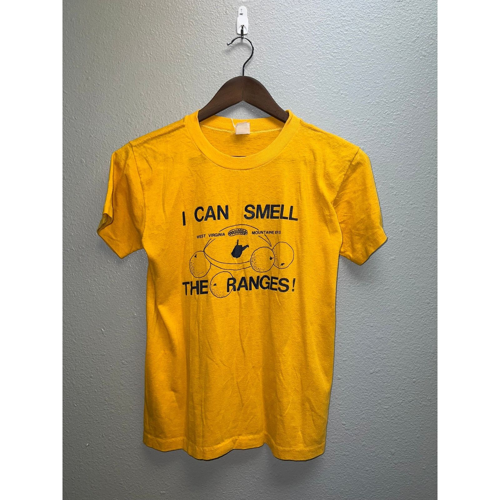 Vintage Vintage West Virginia Mountaineers Shirt Oranges Tee 1970s S Size US S / EU 44-46 / 1 - 1 Thumbnail