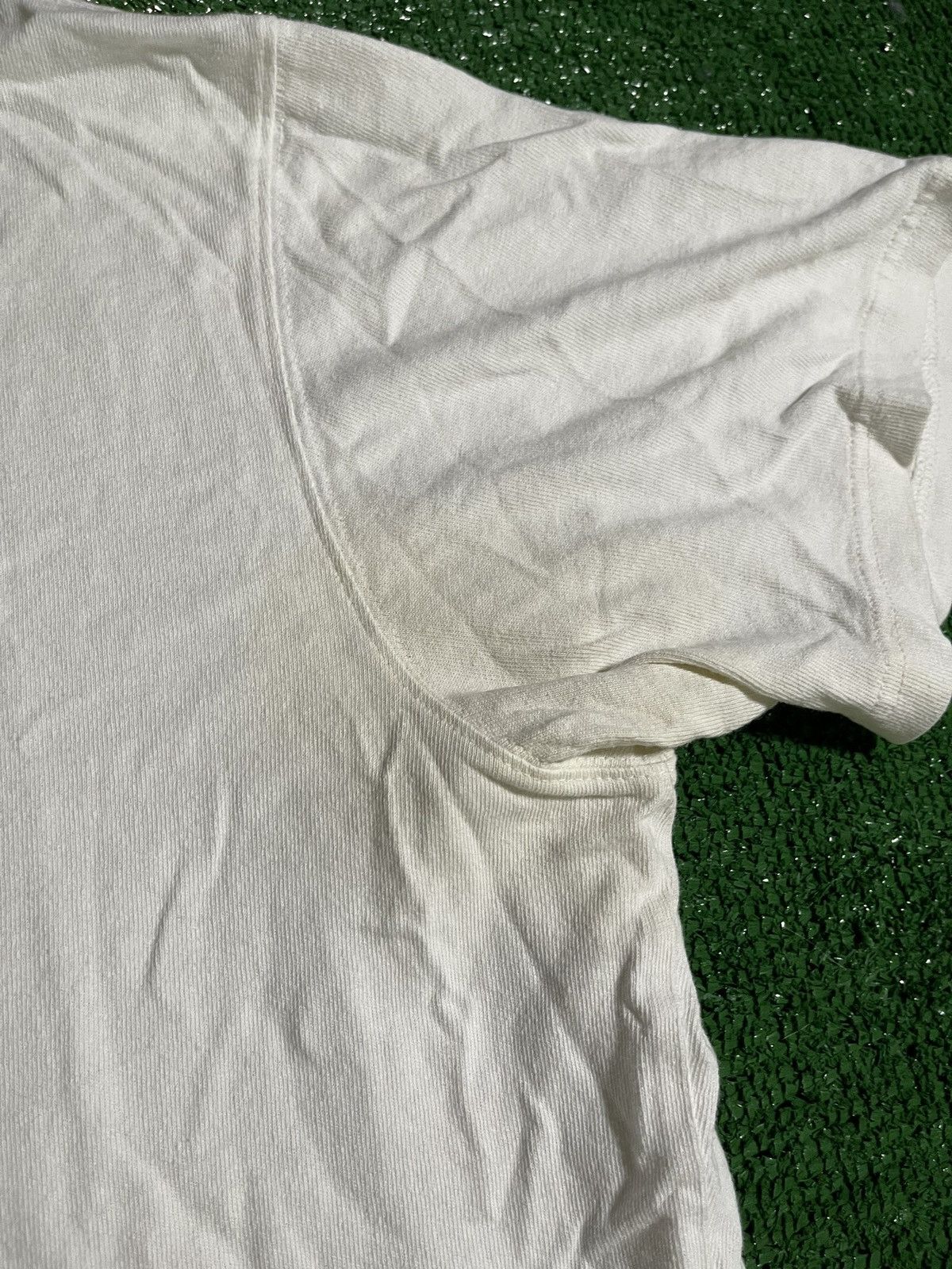 Uniqlo Uniqlo White T-shirt Size US L / EU 52-54 / 3 - 3 Thumbnail