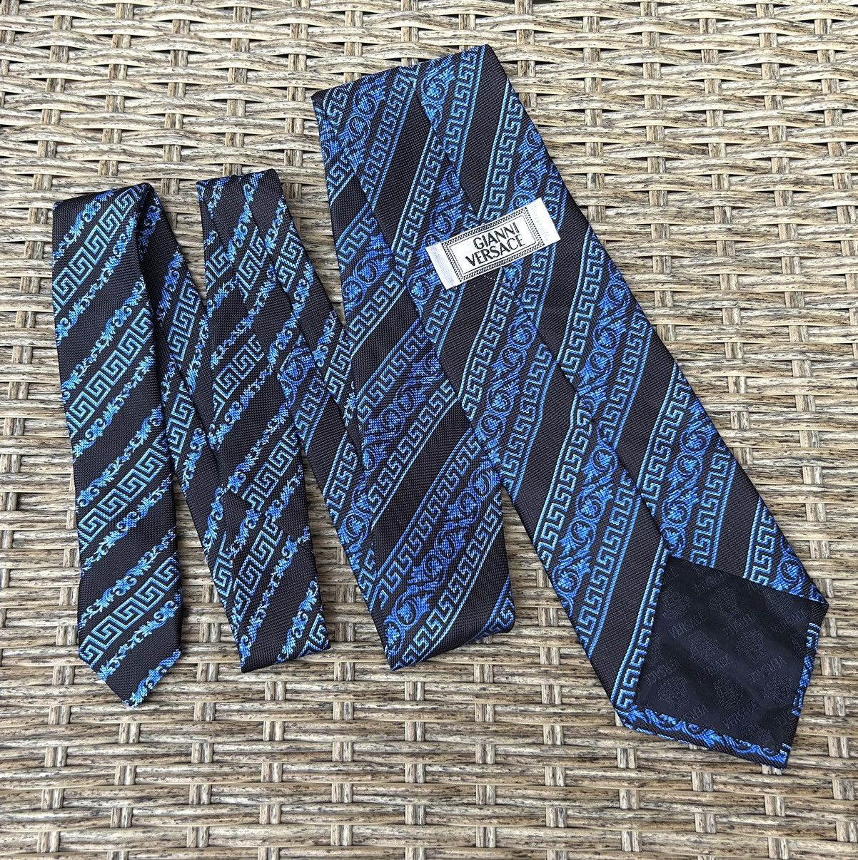 Versace × Vintage Vintage 90’s Gianni Versace Silk Printed Tie Made In Italy Size ONE SIZE - 2 Thumbnail