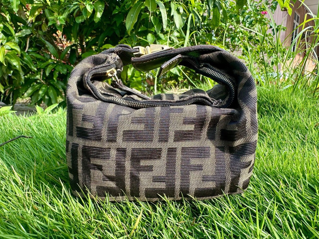 Fendi Authentic Fendi Zucca Mini Cosmetic Bag Size ONE SIZE - 1 Thumbnail