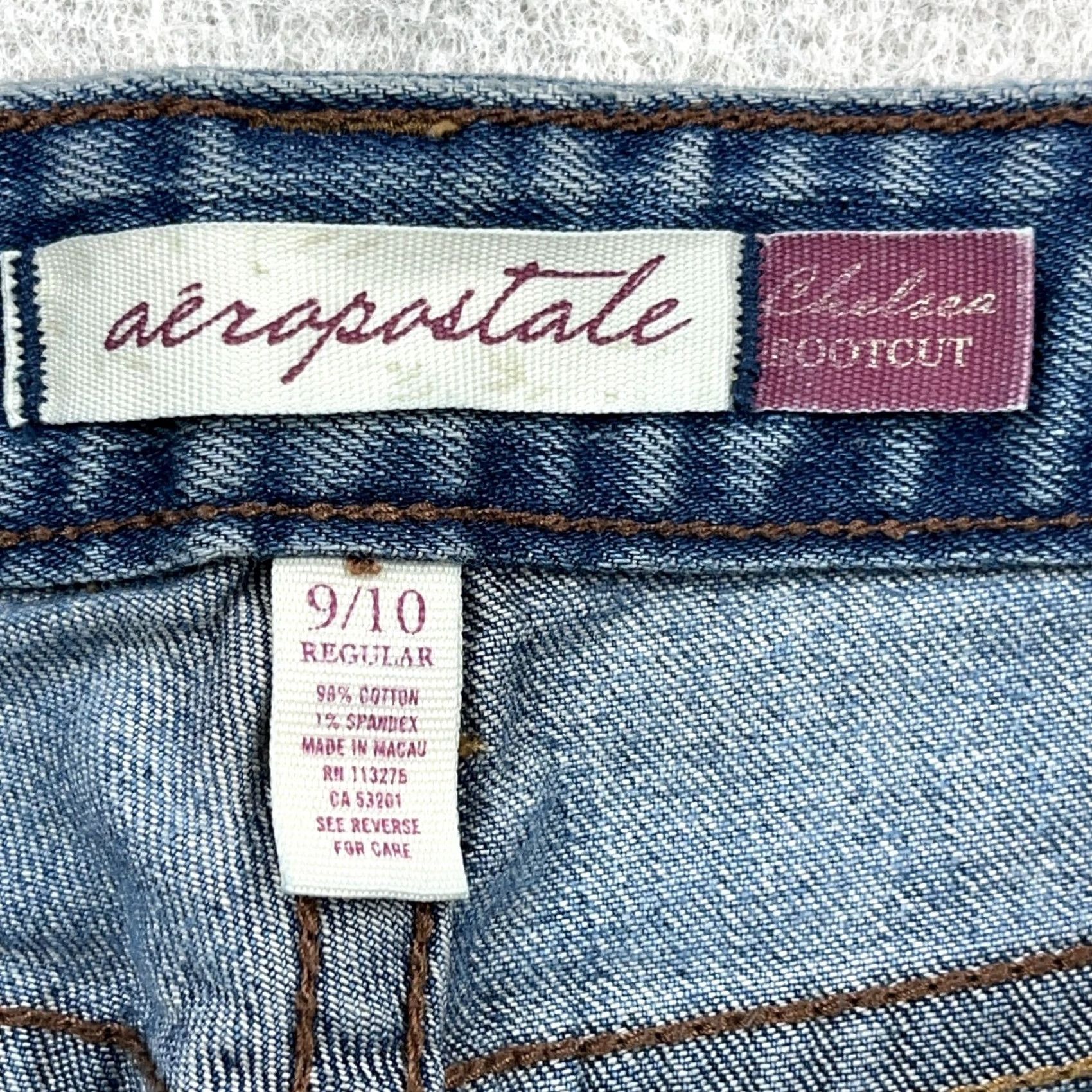 Vintage Vintage Aeropostale Jeans Women 9/10 Bootcut Low Rise Flap Pocket Med Wash 5-Pocket Denim Blue 90s Mens Girls Womens 32in Waist Regular Fit Size 10 XS Size 32" / US 10 / IT 46 - 3 Thumbnail