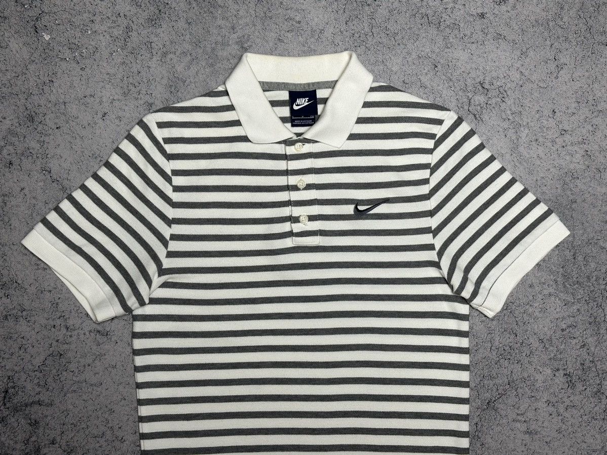 Nike Vintage Nike Striped Polo T-Shirt Y2K Size US S / EU 44-46 / 1 - 2 Thumbnail