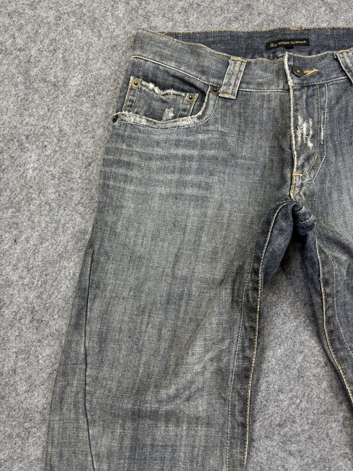 Japanese Brand 💥Flare💥Buona Giornata Twisted Leg Flare Denim F921 Size US 32 / EU 48 - 4 Thumbnail