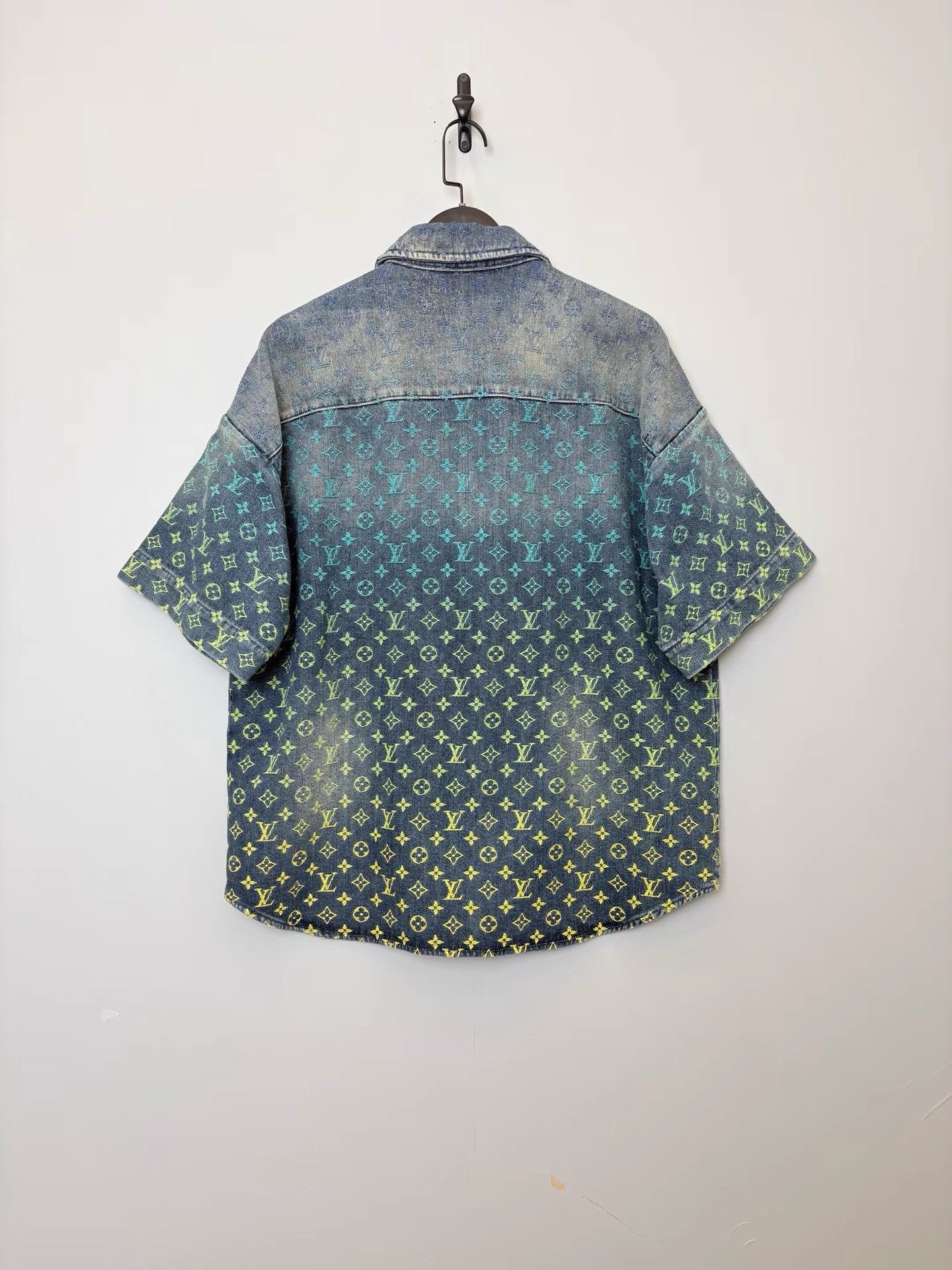 Louis Vuitton Louis Vuitton Monogram Print Denim Short Sleeve K36 Size US M / EU 48-50 / 2 - 2 Thumbnail