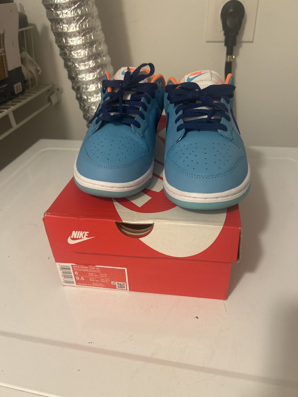 Nike Baltic Blue Dunks SE Size US 8 / EU 41 - 1 Thumbnail
