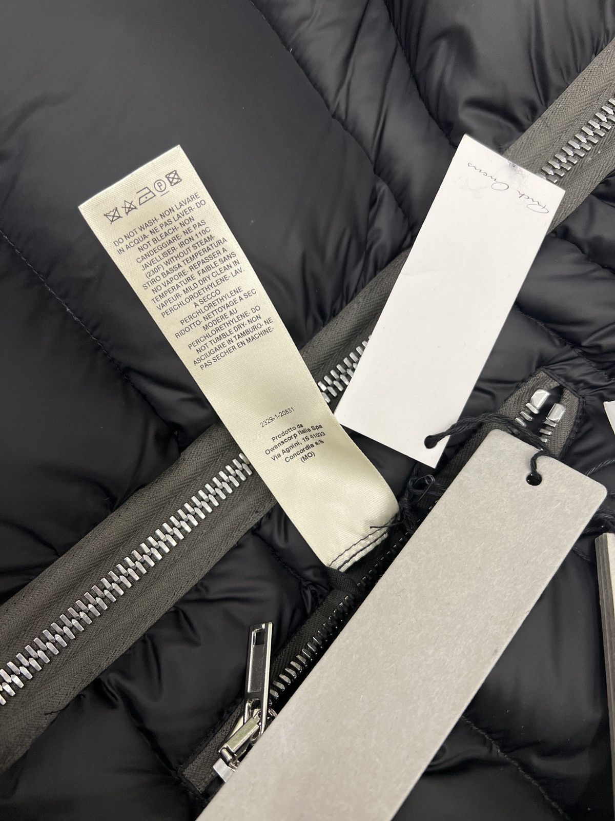 Rick Owens Rick Owens AW22 Strobe Gimp Puffer Vest Size US S / EU 44-46 / 1 - 9 Thumbnail