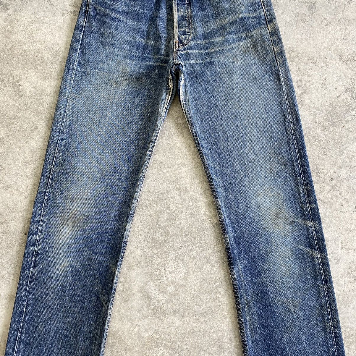 Levi's Vintage 90’s Levis 501 Faded Blue Dirty Denim Jeans Size US 29 - 4 Thumbnail