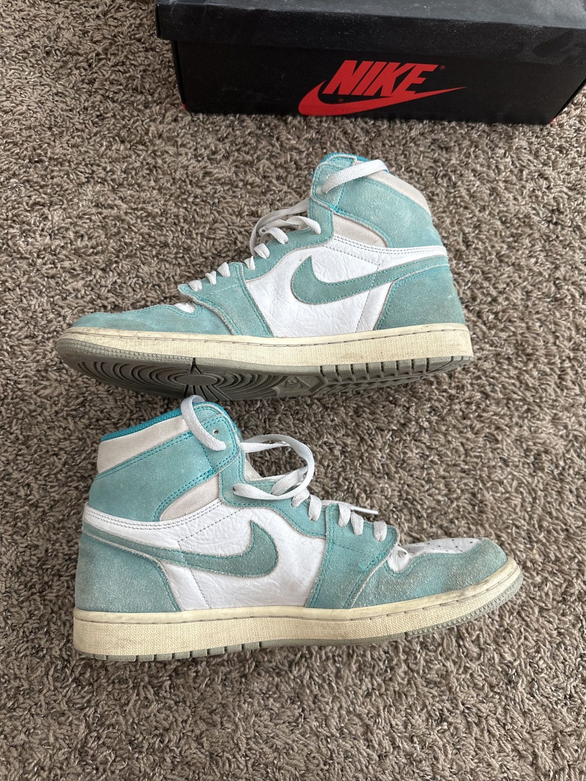 Jordan Brand × Nike Air Jordan 1 “turbo green” Size US 10.5 / EU 43-44 - 2 Thumbnail