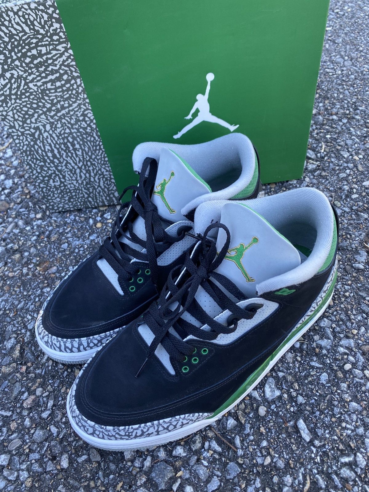 Jordan Brand Jordan 3 Pine Green, us11, eu45, streetwear, y2k, og,vintage Size US 11 / EU 44 - 5 Thumbnail