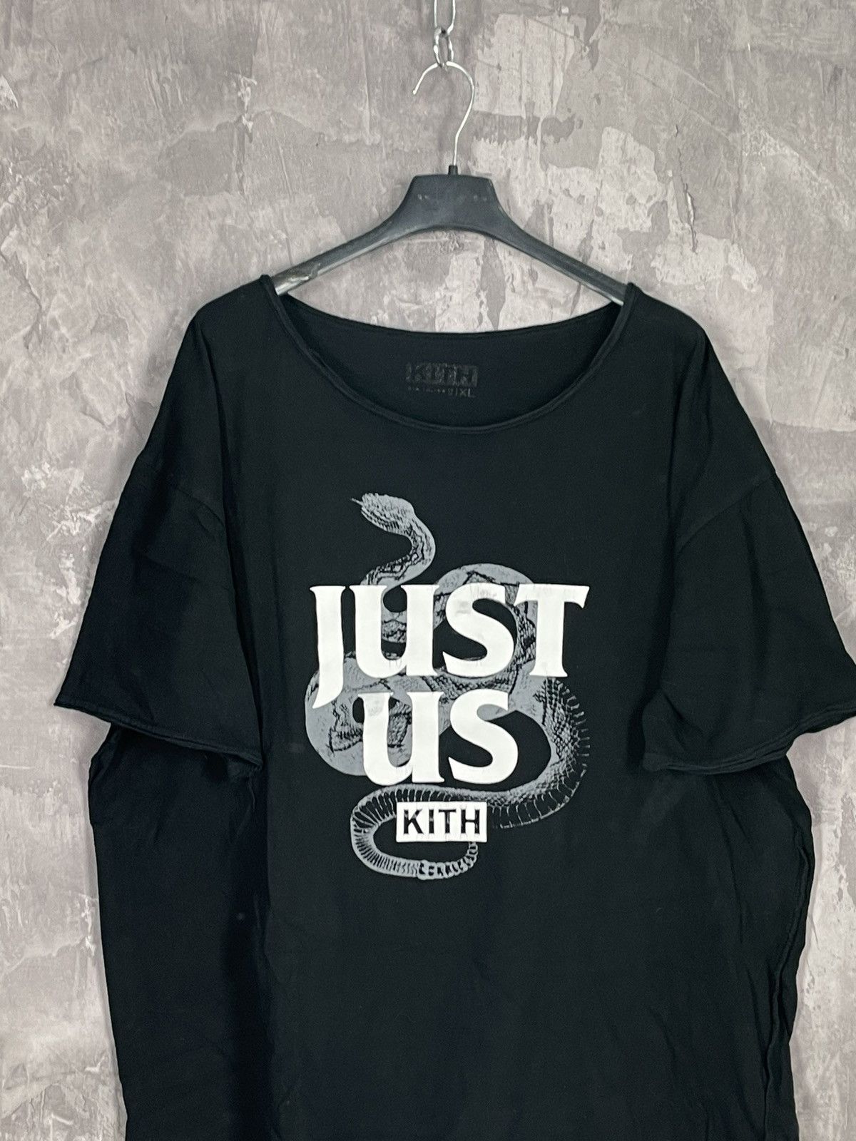 Vintage KITH Just Us Graphic T-Shirt Men’s Medium Size US XL / EU 56 / 4 - 2 Thumbnail