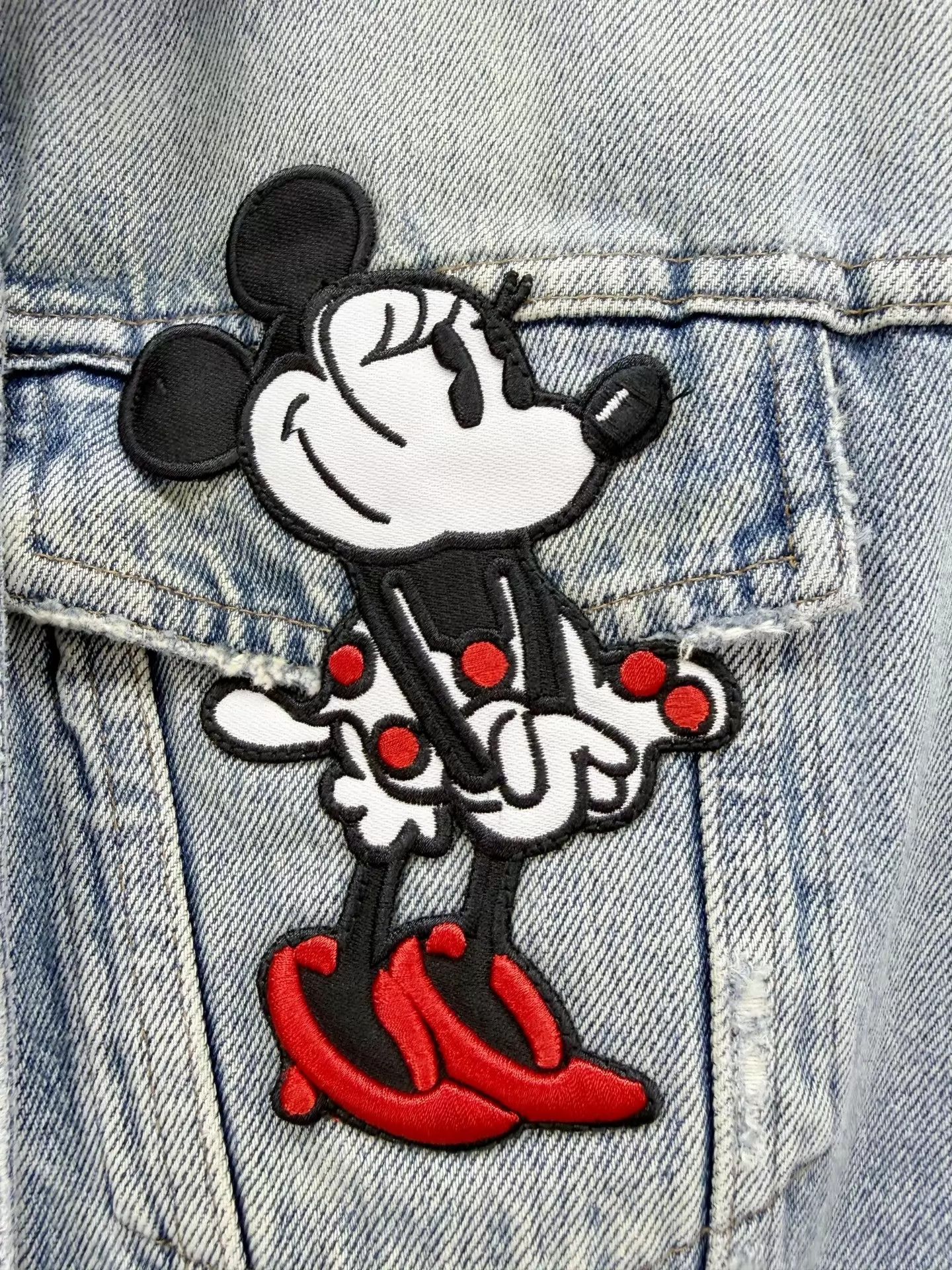 Miu Miu MIU MIU New with Tags Denim Jacket 36 Worn Once Size XS / US 0-2 / IT 36-38 - 4 Thumbnail