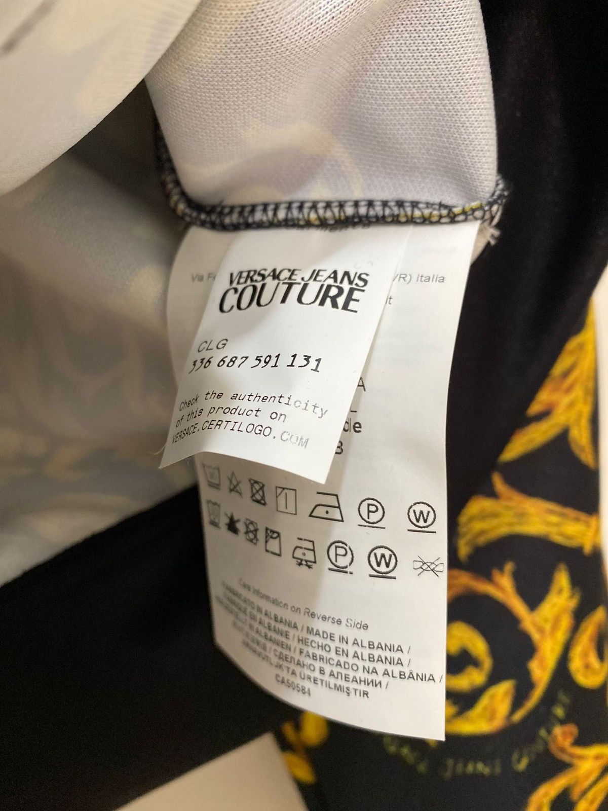 Versace Jeans Couture Versace Jeans Culture Tricetato Print Sketch Cori XL, new Size US XL / EU 56 / 4 - 11 Thumbnail