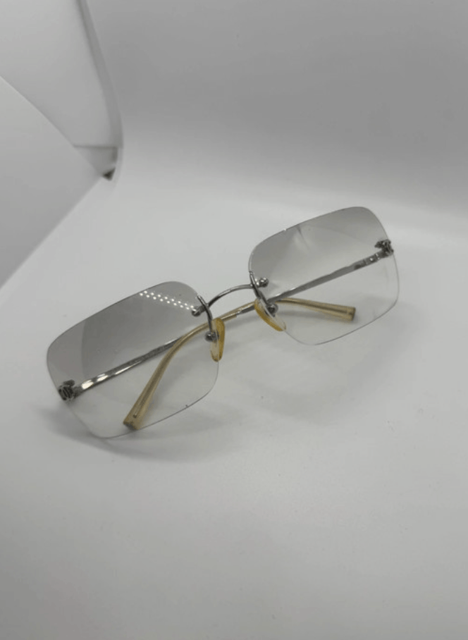Chanel × Vintage CHANEL 4017 Sunglasses Rimless Rhinestone 4017 Vintage Size ONE SIZE - 1 Thumbnail
