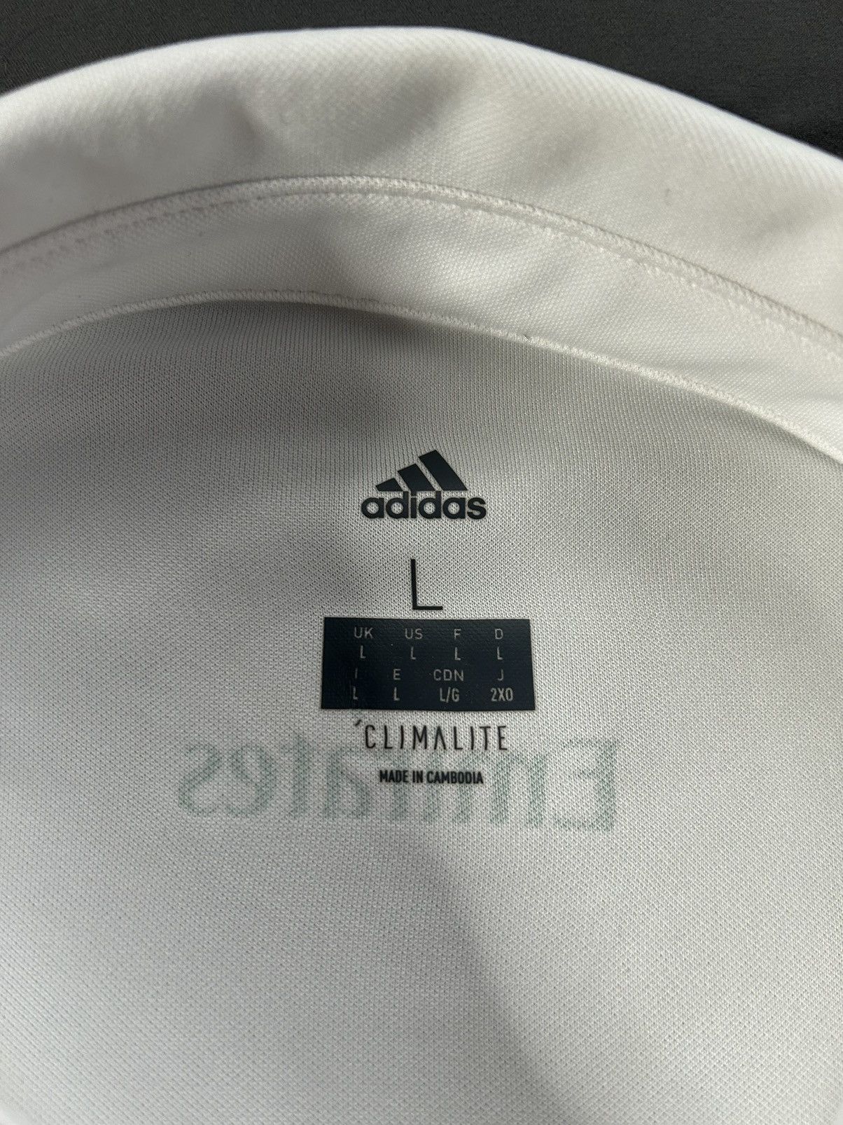 Adidas Adidas Real Madrid 2017/18 Travel Polo Size US L / EU 52-54 / 3 - 3 Thumbnail