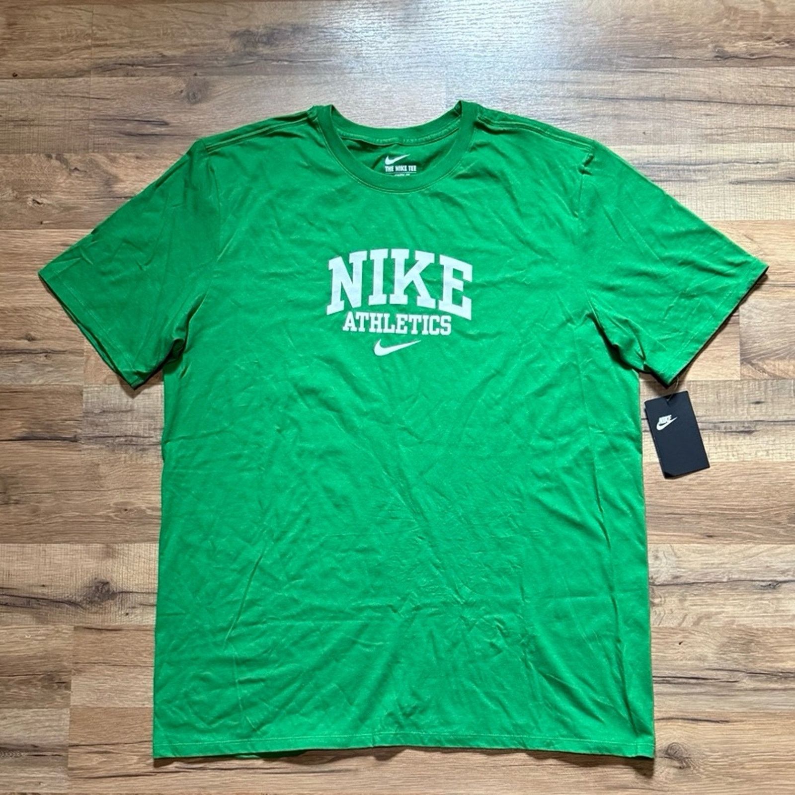 Nike 2017 Nike Center Swoosh Short Sleeve Shirt Size US XL / EU 56 / 4 - 1 Thumbnail