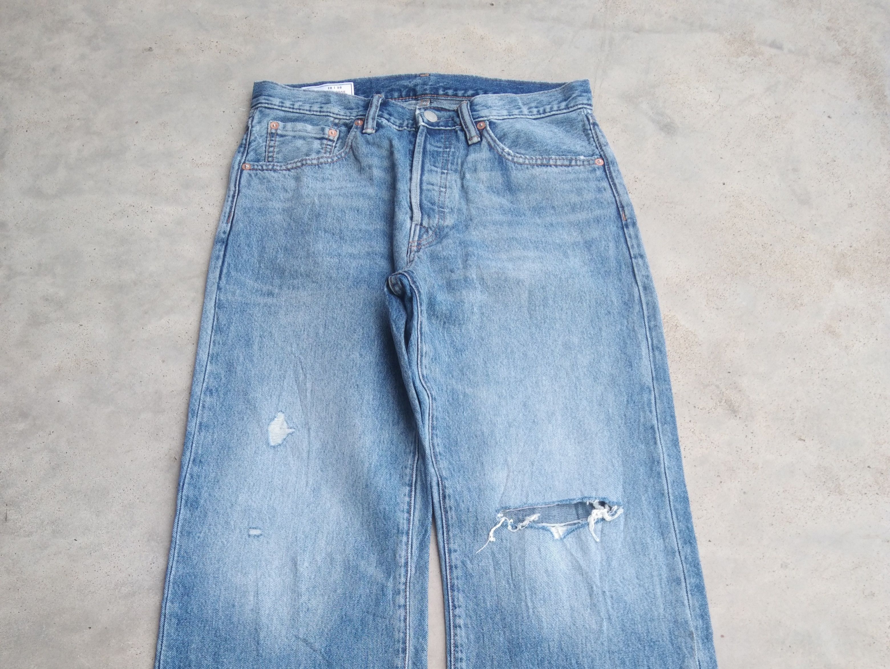 Gap Vintage Gap Loose Straight Baggy Distressed Jeans 30x30 Size US 30 / EU 46 - 3 Thumbnail