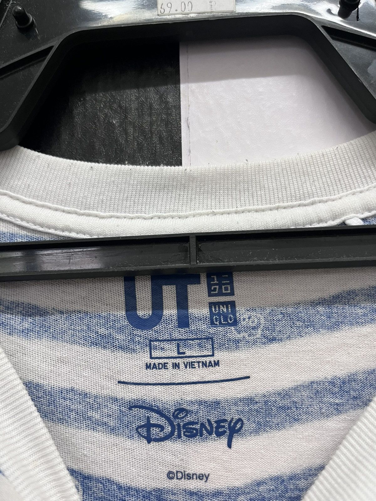 Uniqlo Uniqlo disney Mickey mouse tee Size US L / EU 52-54 / 3 - 2 Thumbnail