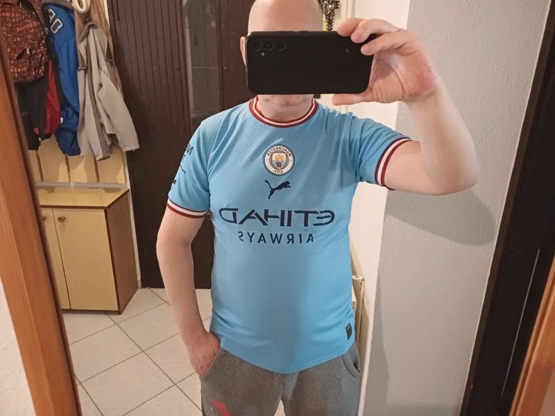 Puma Puma Manchester City 2022/23 home jersey Size US M / EU 48-50 / 2 - 11 Thumbnail