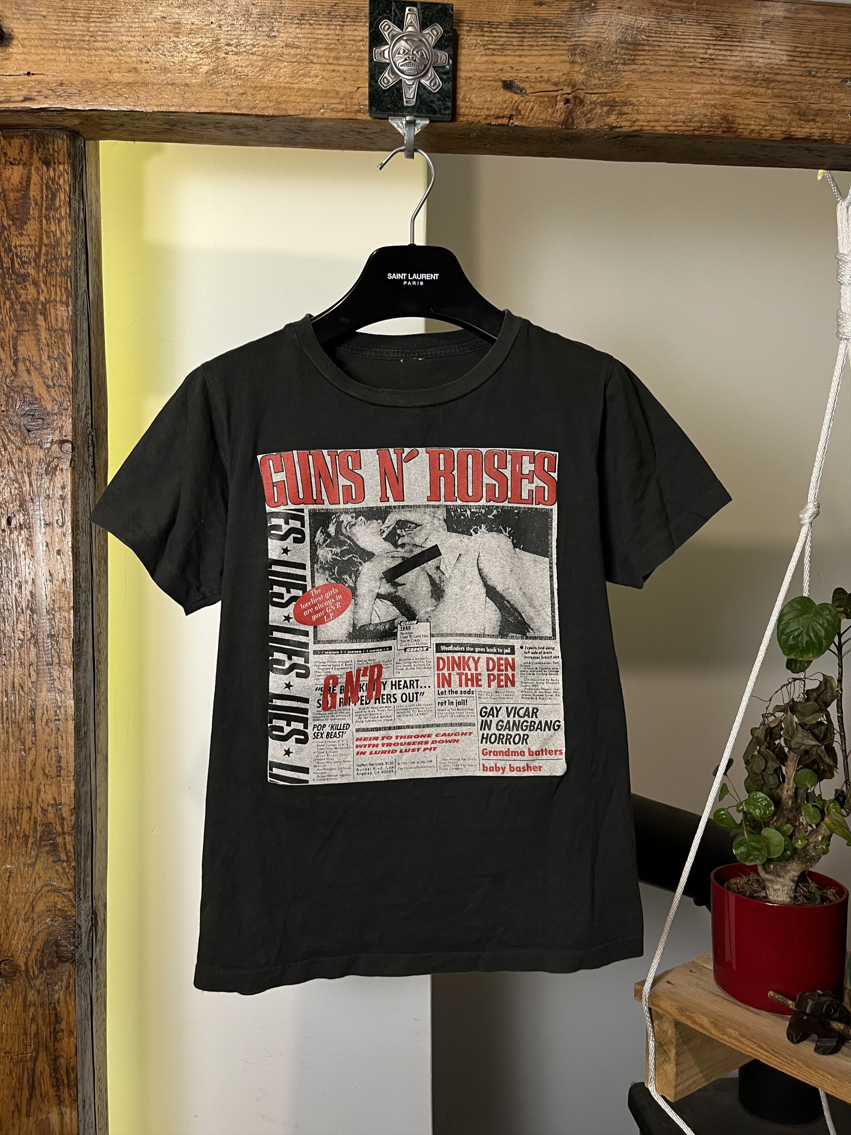 Band Tees × Guns N' Roses × Vintage Vintage Guns N Roses GnR Lies Album Cover Size US S / EU 44-46 / 1 - 1 Thumbnail