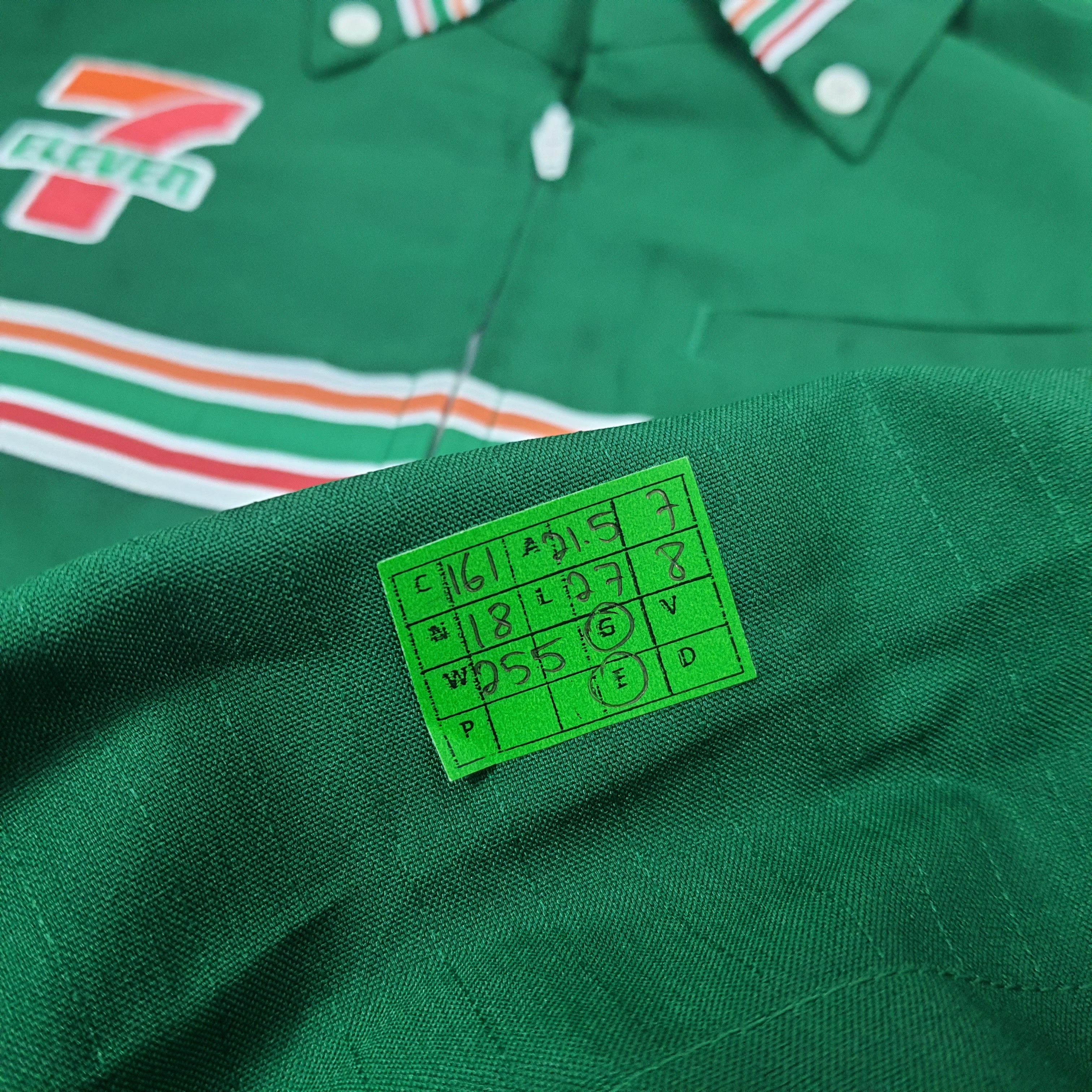 Japanese Brand Vintage 7 Eleven Japanese Staff Worker Uniform Shirt Size US M / EU 48-50 / 2 - 8 Thumbnail