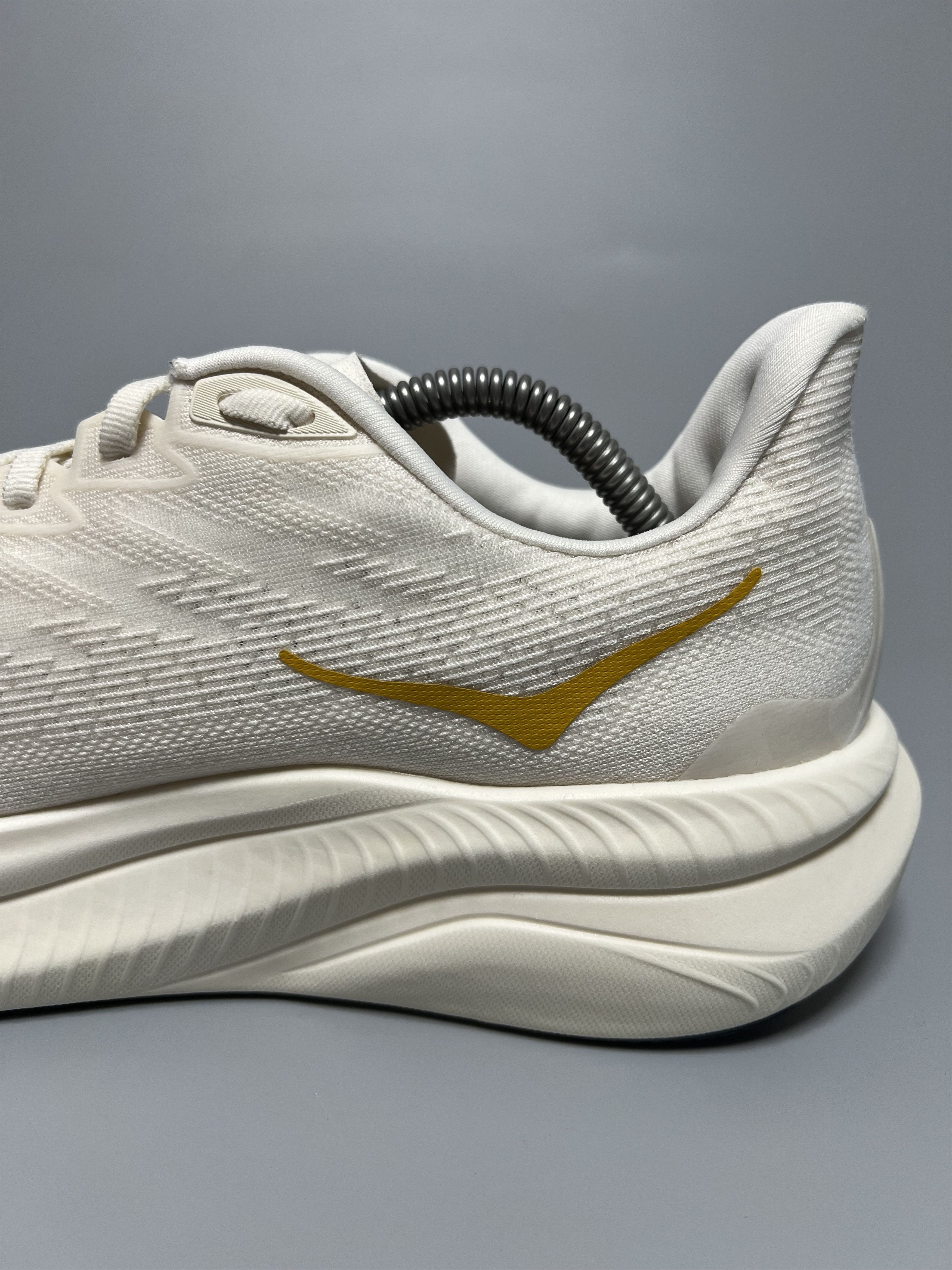 Hoka 9.5D Hoka One One Mach 6 LA Men's Running Shoes Size US 9.5 / EU 42-43 - 11 Thumbnail