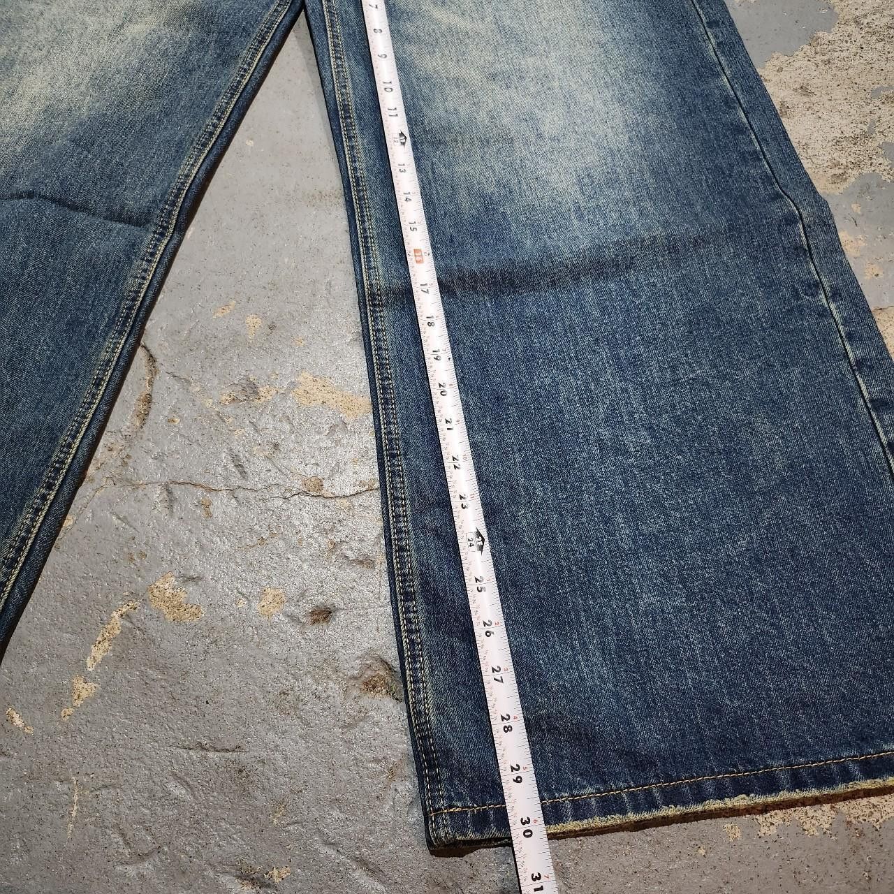 Japanese Brand Baggy blue jeans wide leg faded denim Size US 32 / EU 48 - 6 Thumbnail