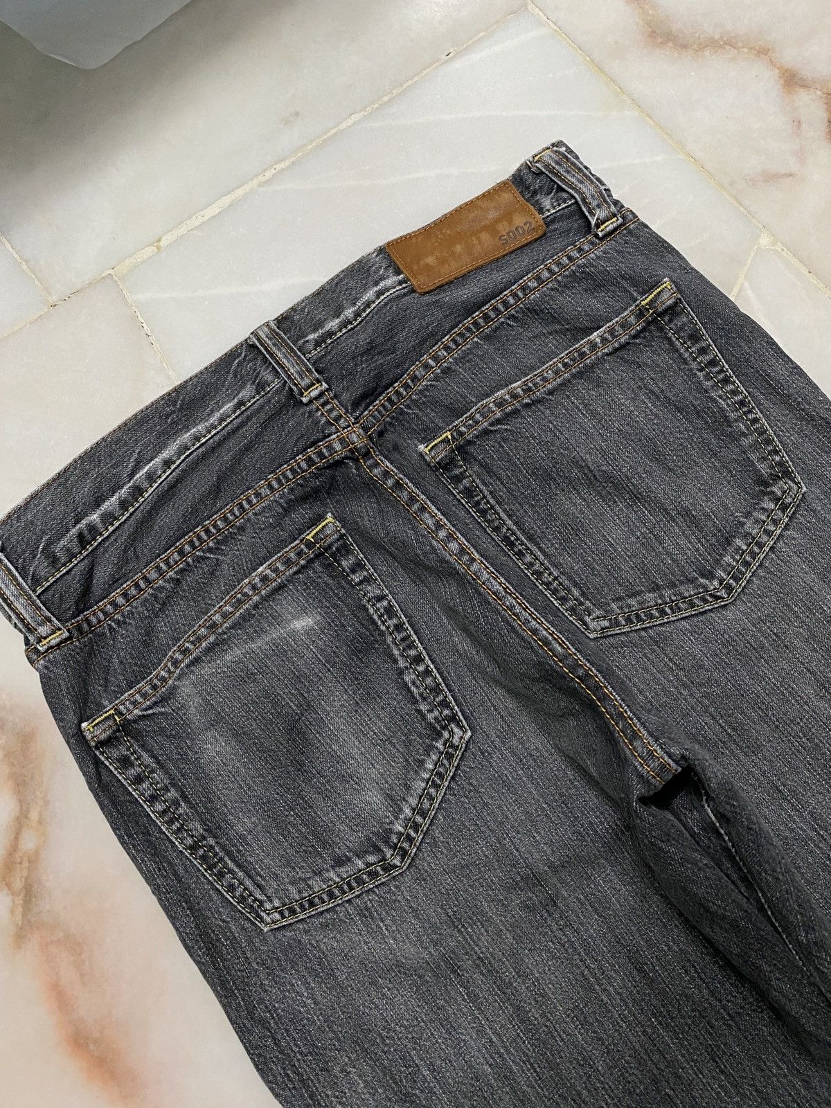 If Six Was Nine × Japanese Brand 💥Baggy 90s Uniqlo S002 Mudwash Faded Distress thrashed Jean Size US 29 - 20 Thumbnail