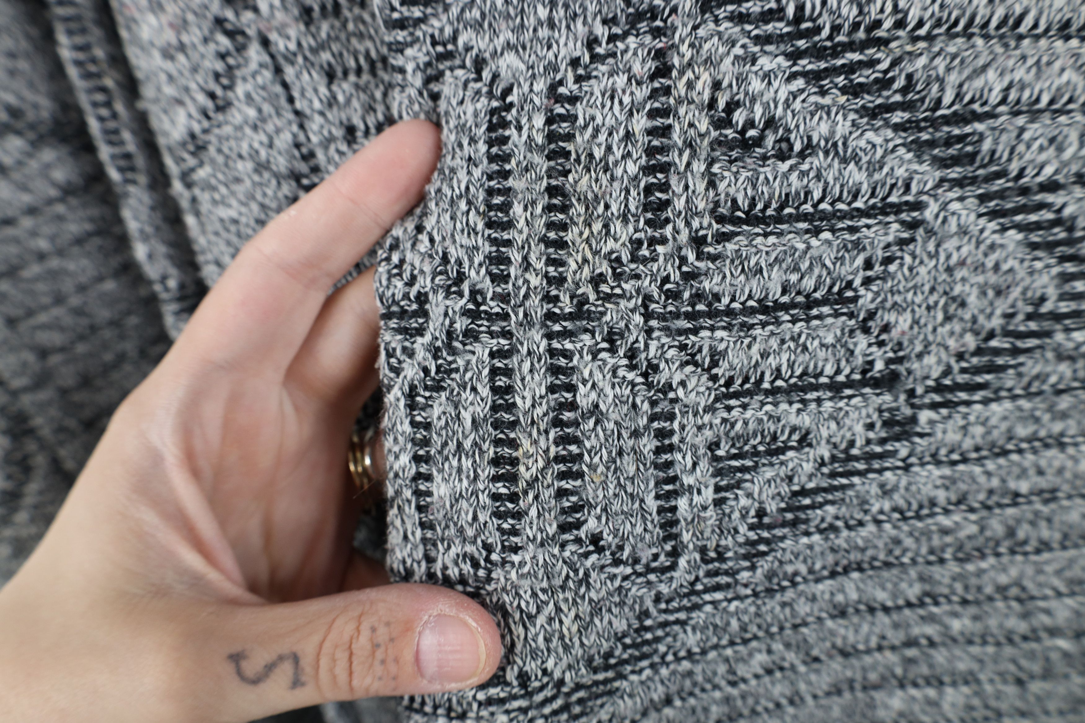 Vintage Vintage 90s Streetwear Ribbed Knit Crewneck Sweater Gray Size US M / EU 48-50 / 2 - 11 Thumbnail