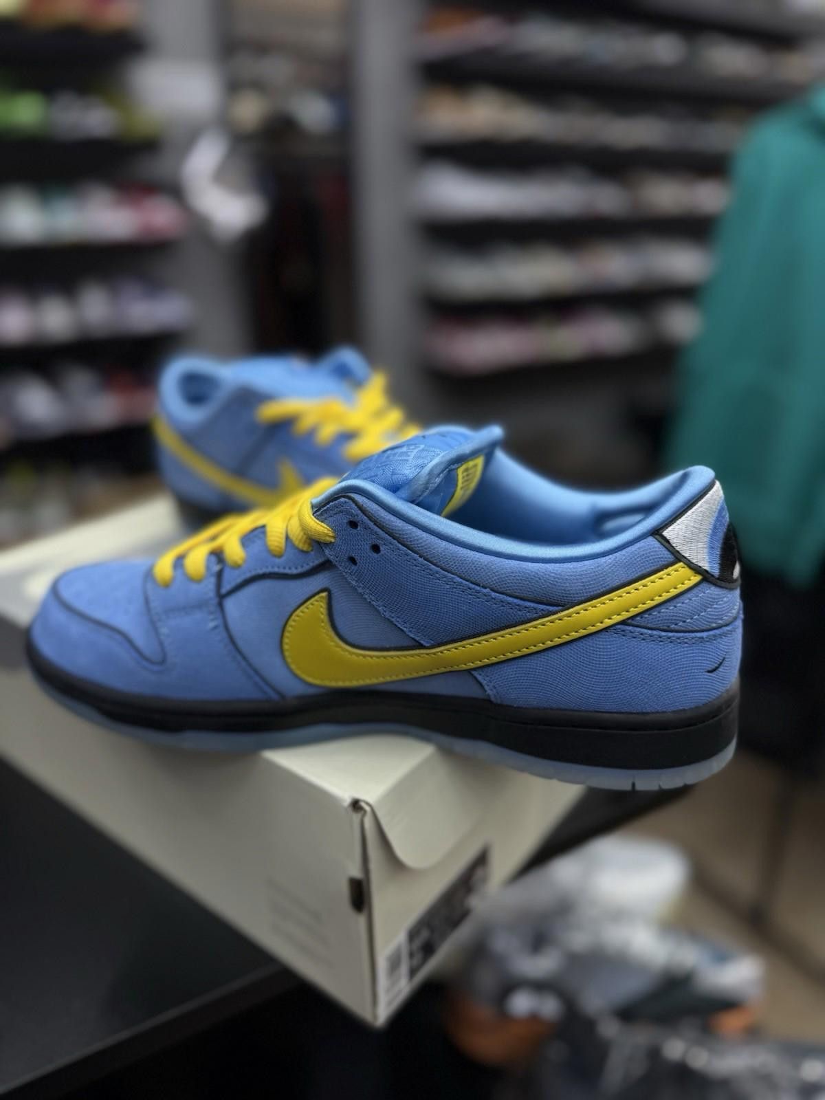 Nike Nike SB Dunk “Powerpuff Girls Bubbles Size 10.5 (FZ8320-400) Size US 10.5 / EU 43-44 - 10 Thumbnail