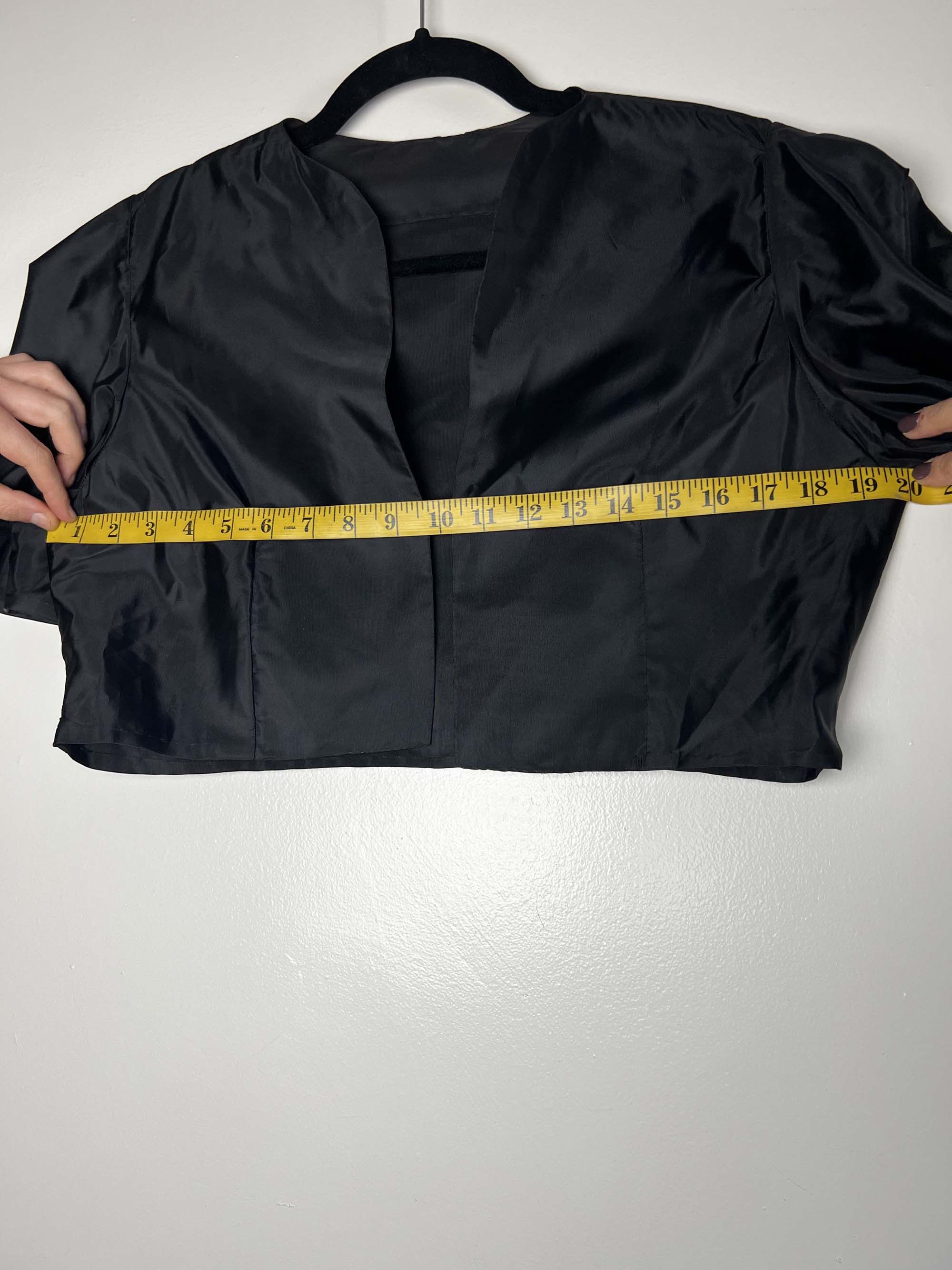 Vintage Vintage 1950s-1960s Black Short Puffy Cropped Bolero Jacket Size L / US 10 / IT 46 - 10 Thumbnail