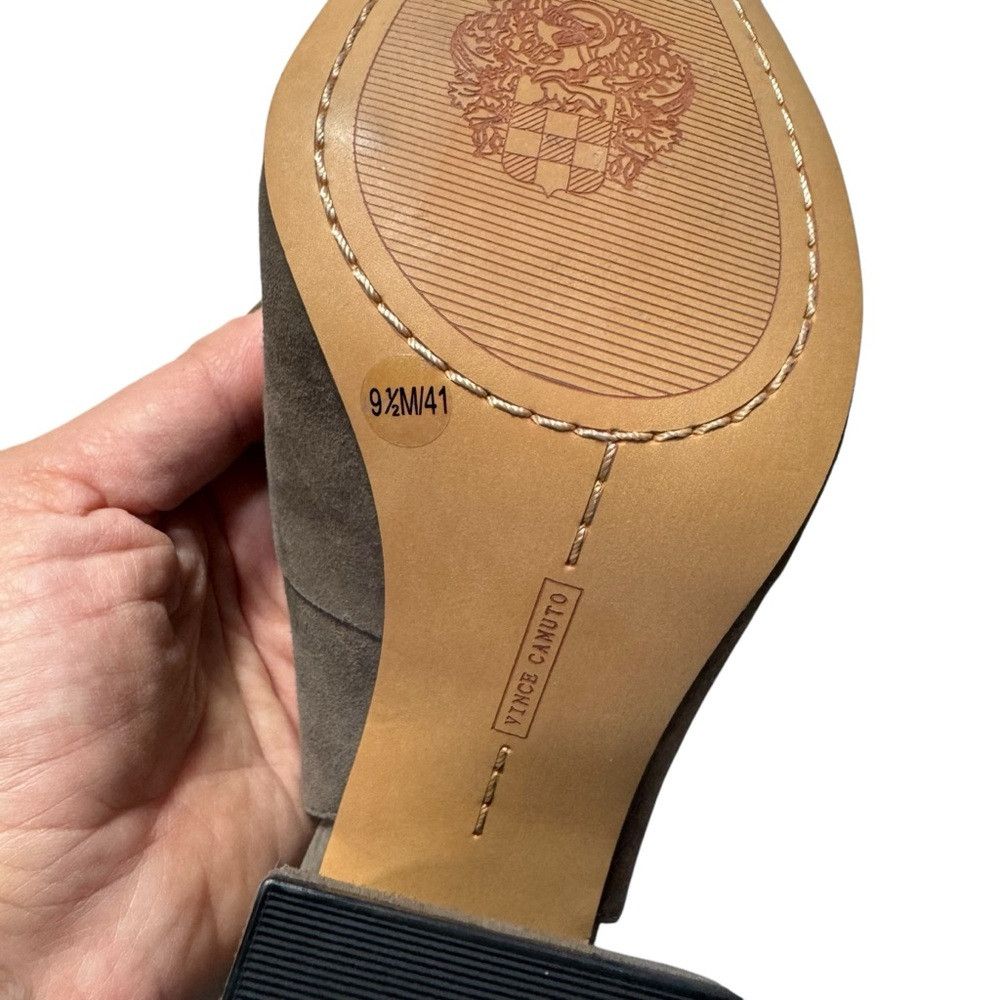 Vince Camuto New VINCE CAMUTO Tashinta Pointed-Toe Block High-Heel Suede Size US 9.5 / IT 39.5 - 8 Thumbnail