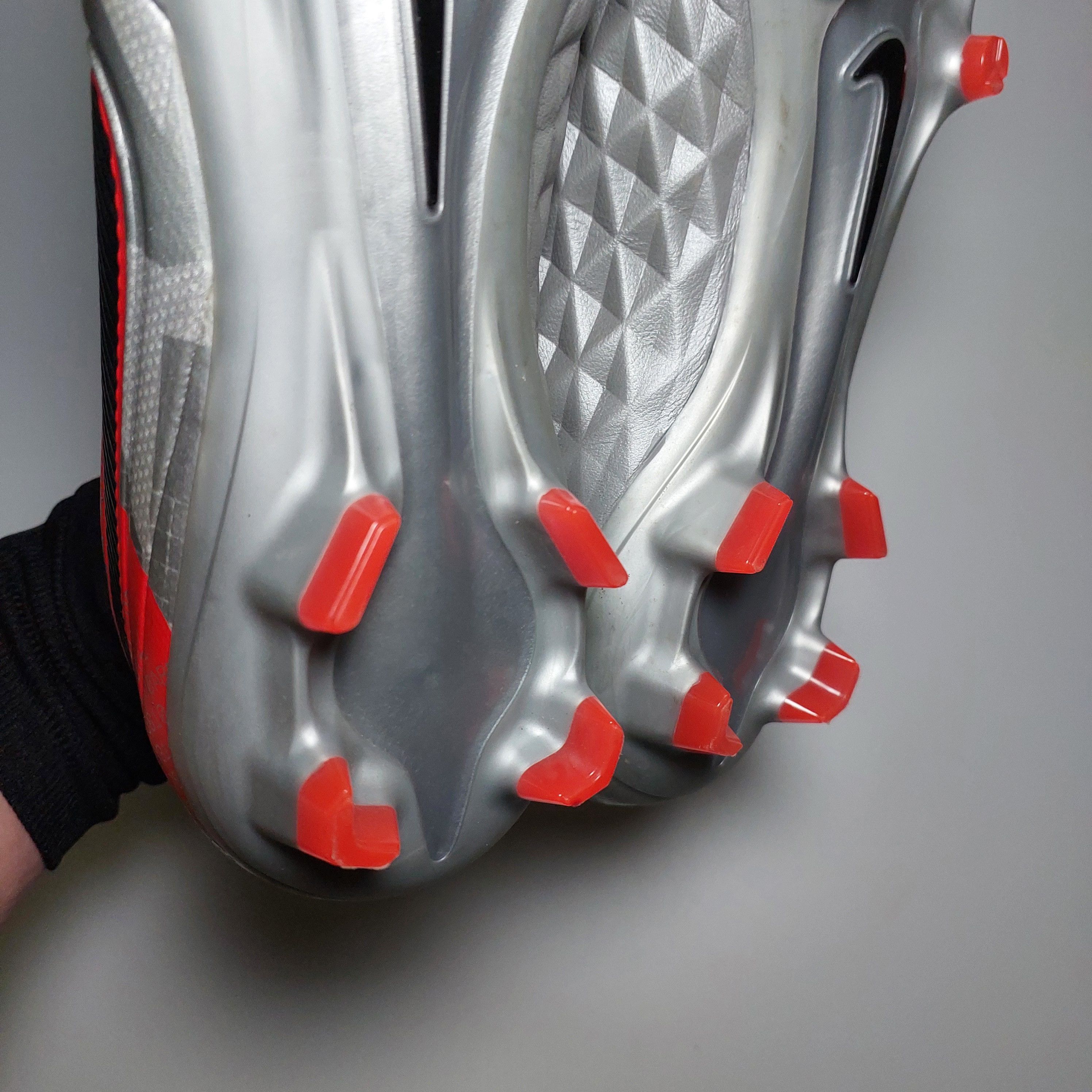 Nike Tiempo Legend 8 Pro FG 'Metallic Grey Crimson' US12 UK11 Size US 12 / EU 45 - 11 Thumbnail