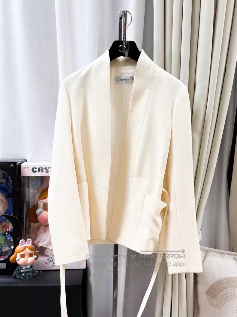 Dior Dior Long-sleeved suit jacket with straps Size XXS / US 00 / IT 34 - 1 Thumbnail
