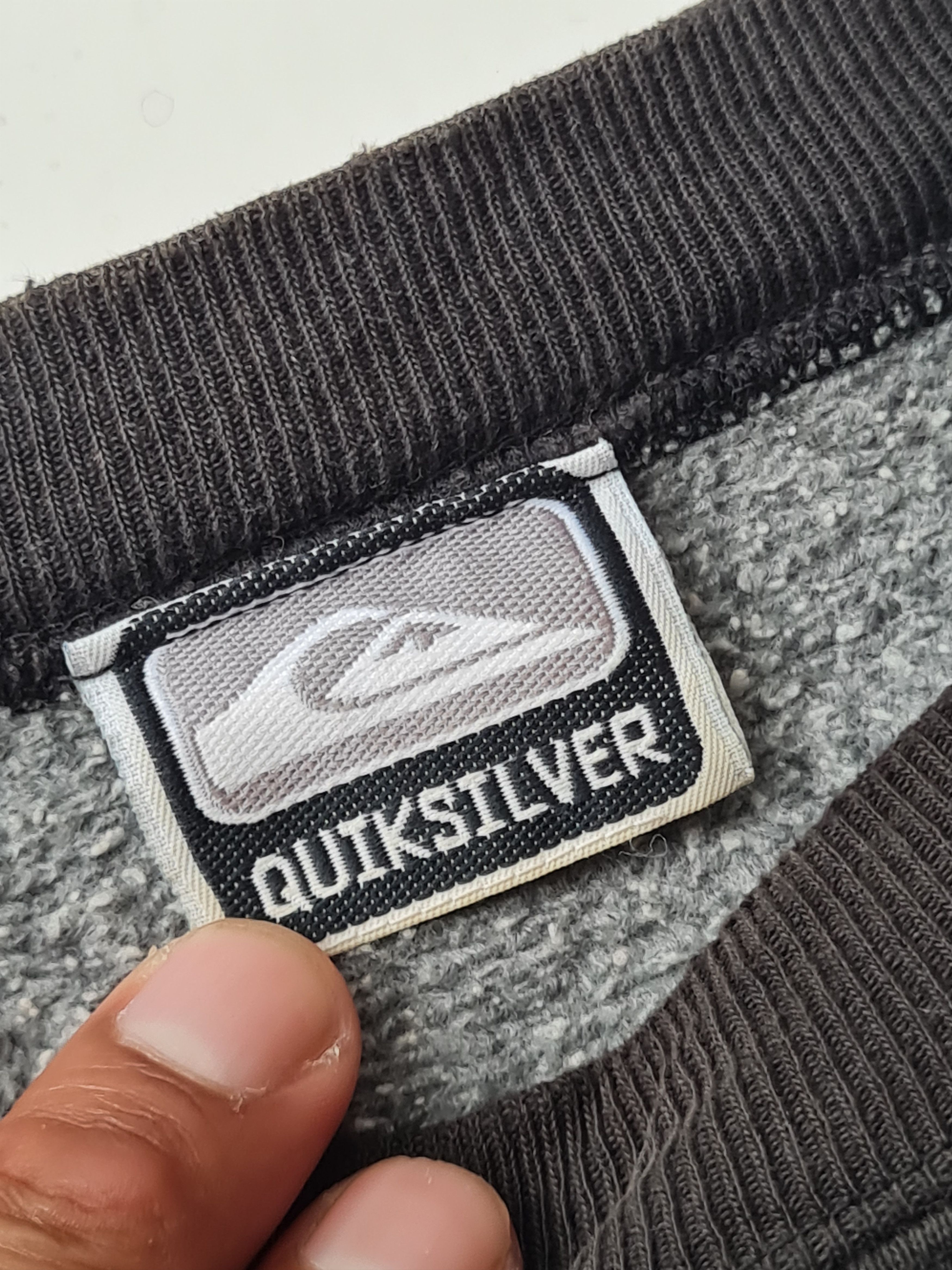 Quiksilver × Vintage Vtg Quiksilver Faded Black Size US L / EU 52-54 / 3 - 9 Thumbnail