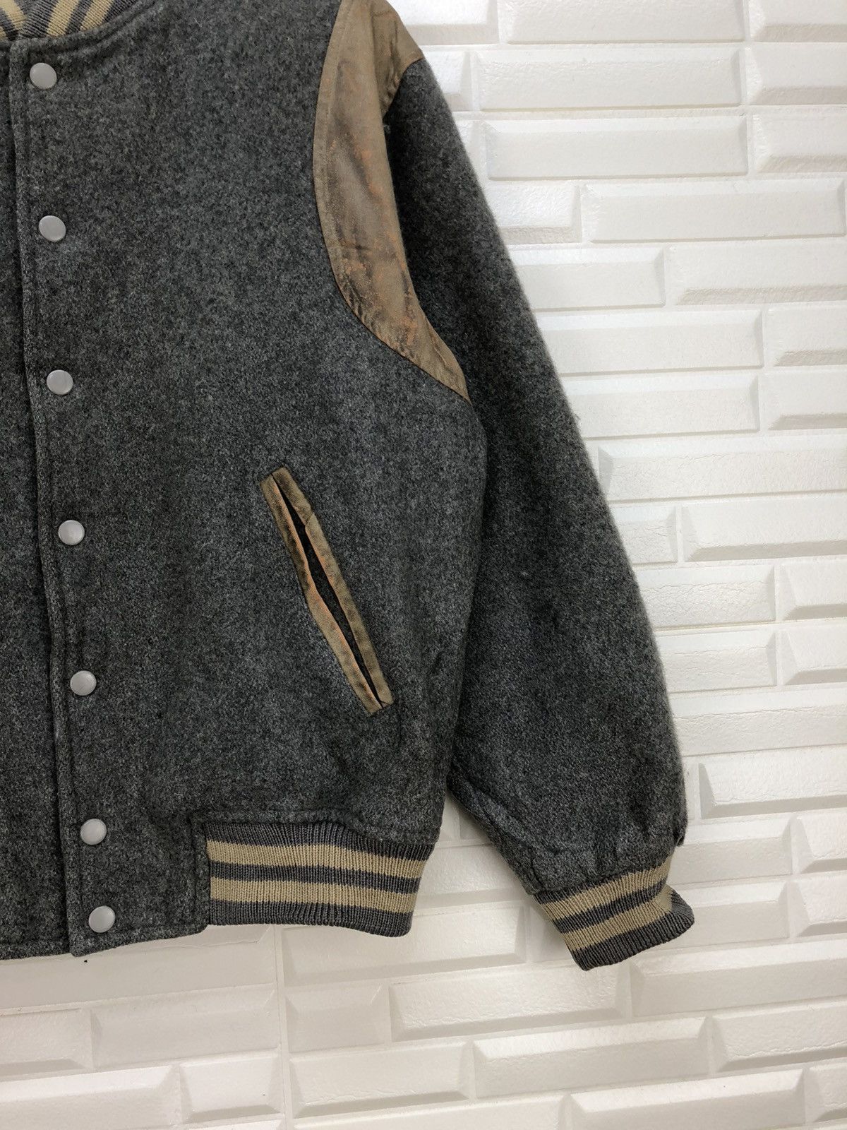Japanese Brand × Vintage Vintage Varsity Black Wool Jacket Size US M / EU 48-50 / 2 - 4 Thumbnail